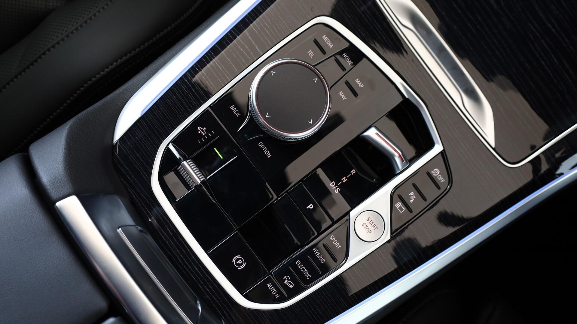 BMW X5 view 10
