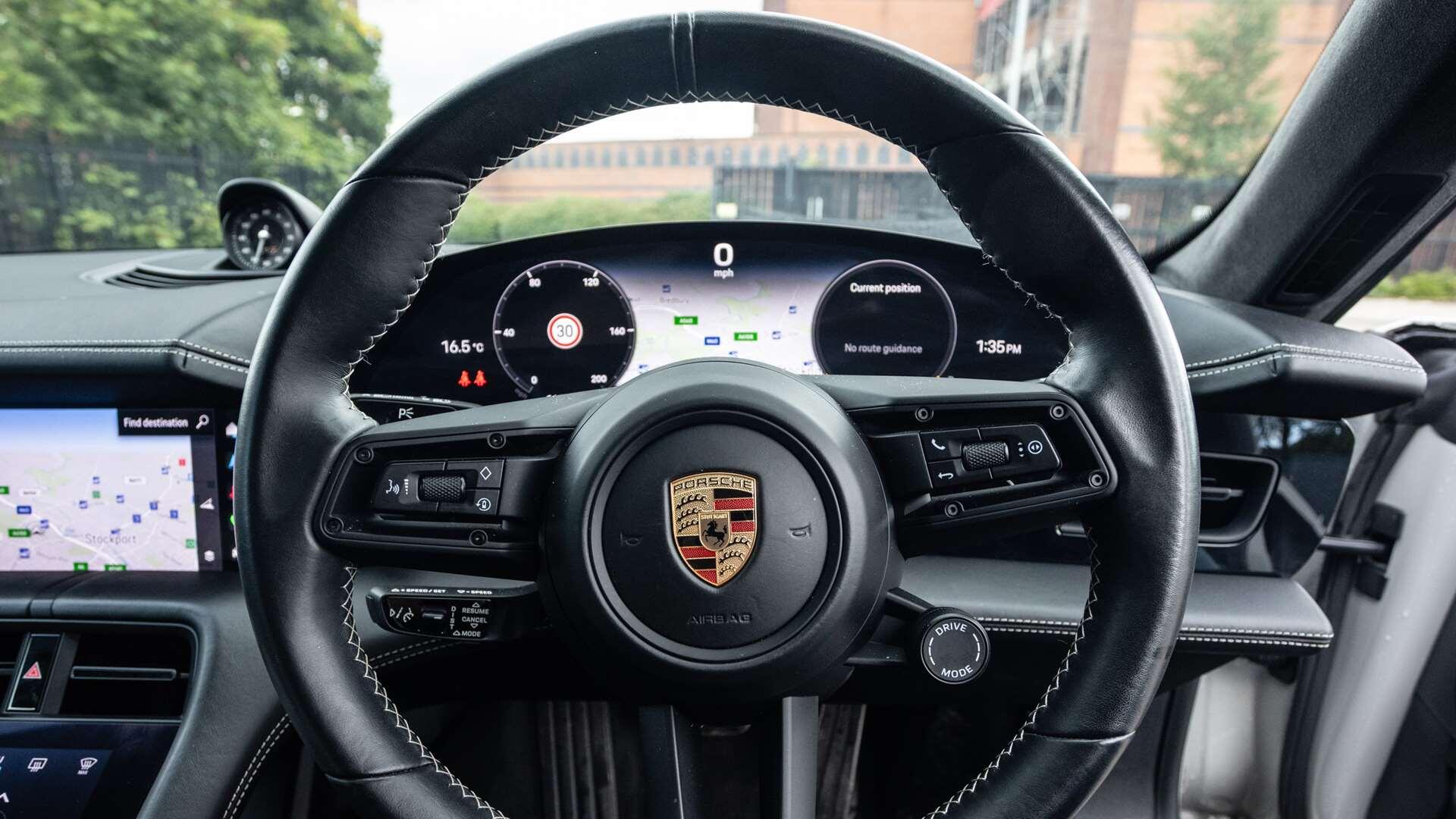 Porsche Taycan view 10