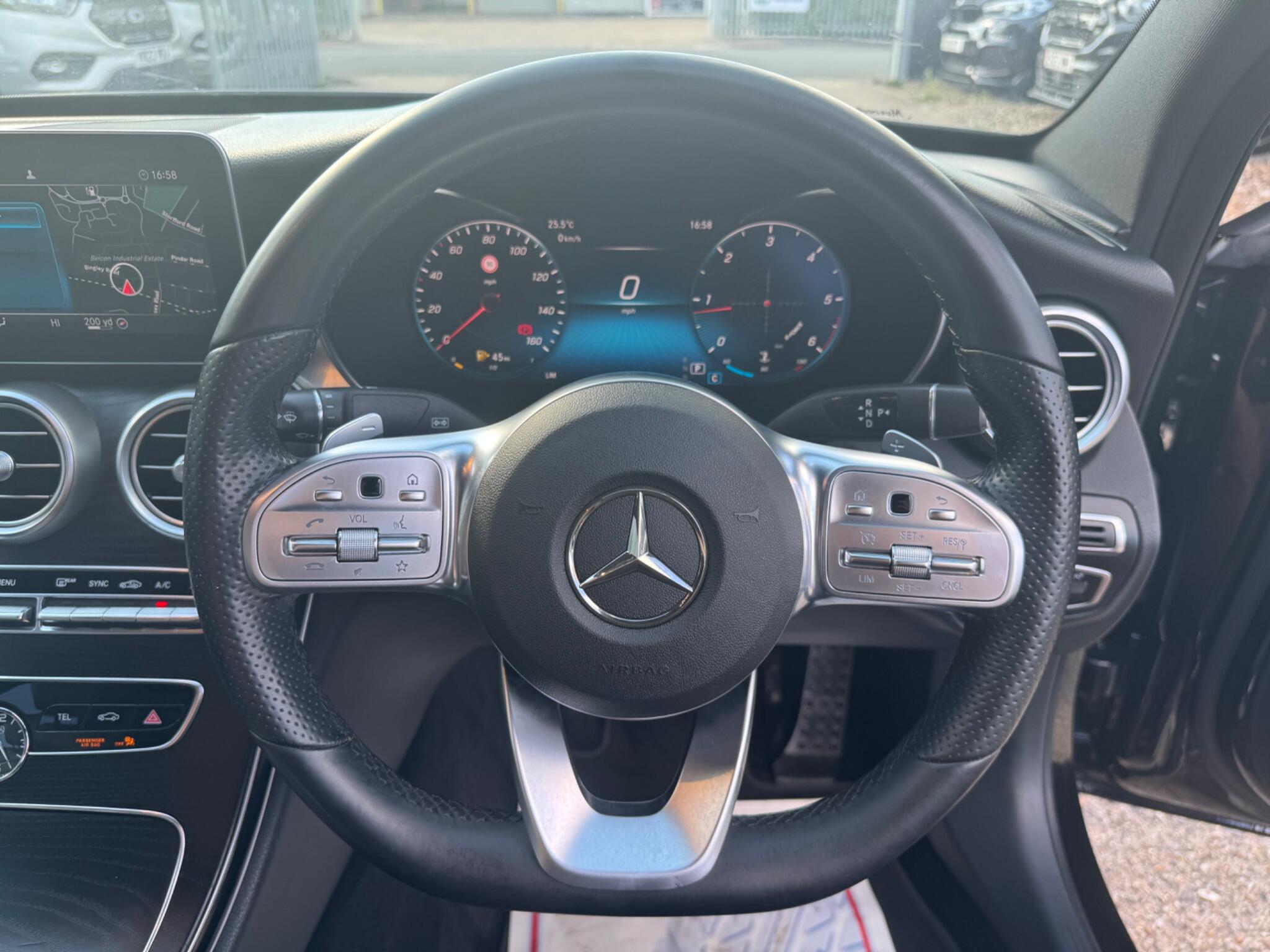 Mercedes-Benz C Class view 43