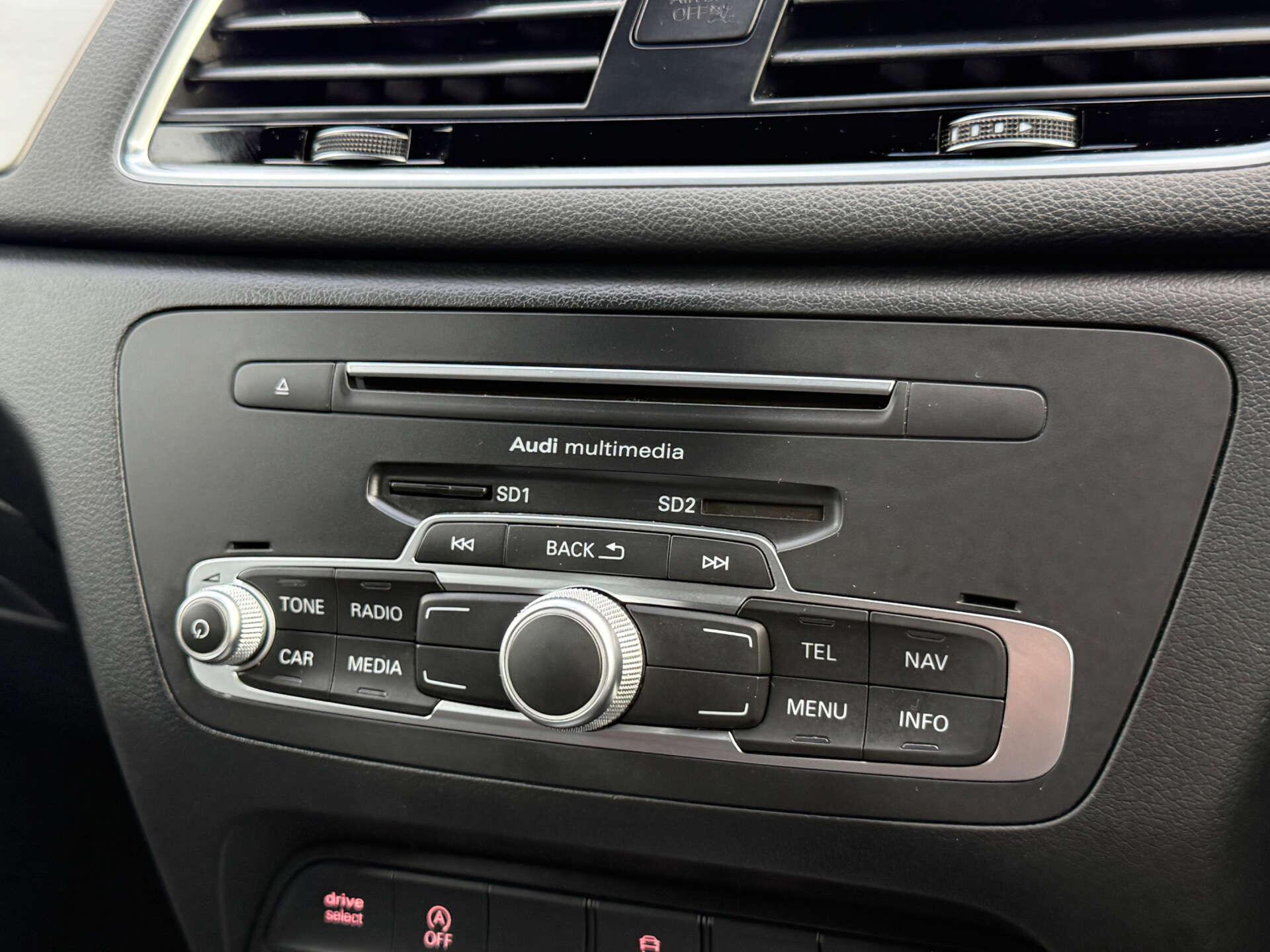 Audi Q3 view 54