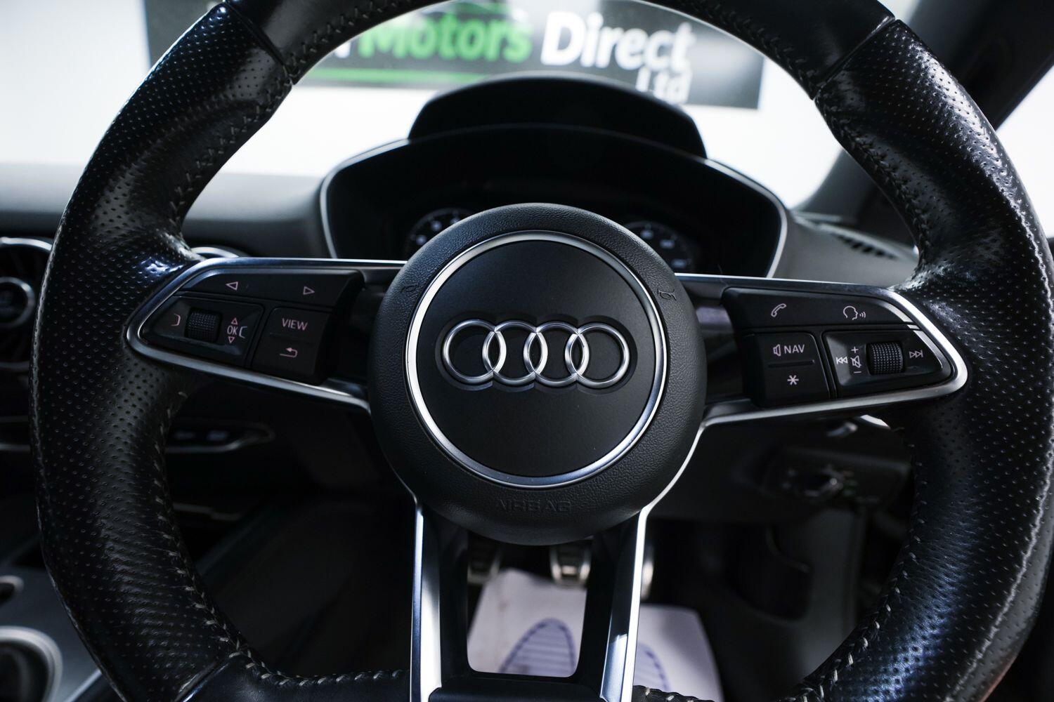 Audi TT view 18