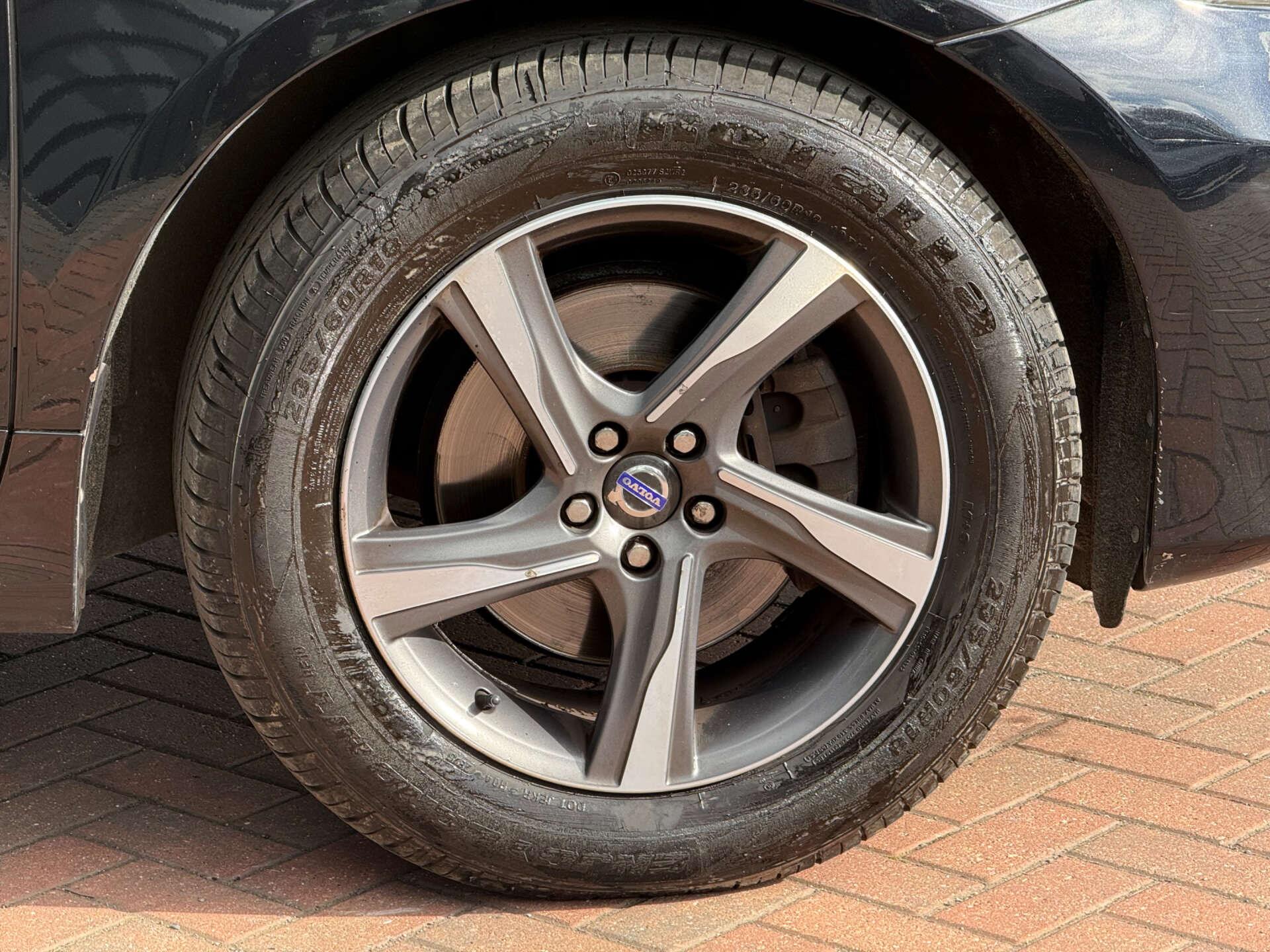 Volvo XC60 view 20