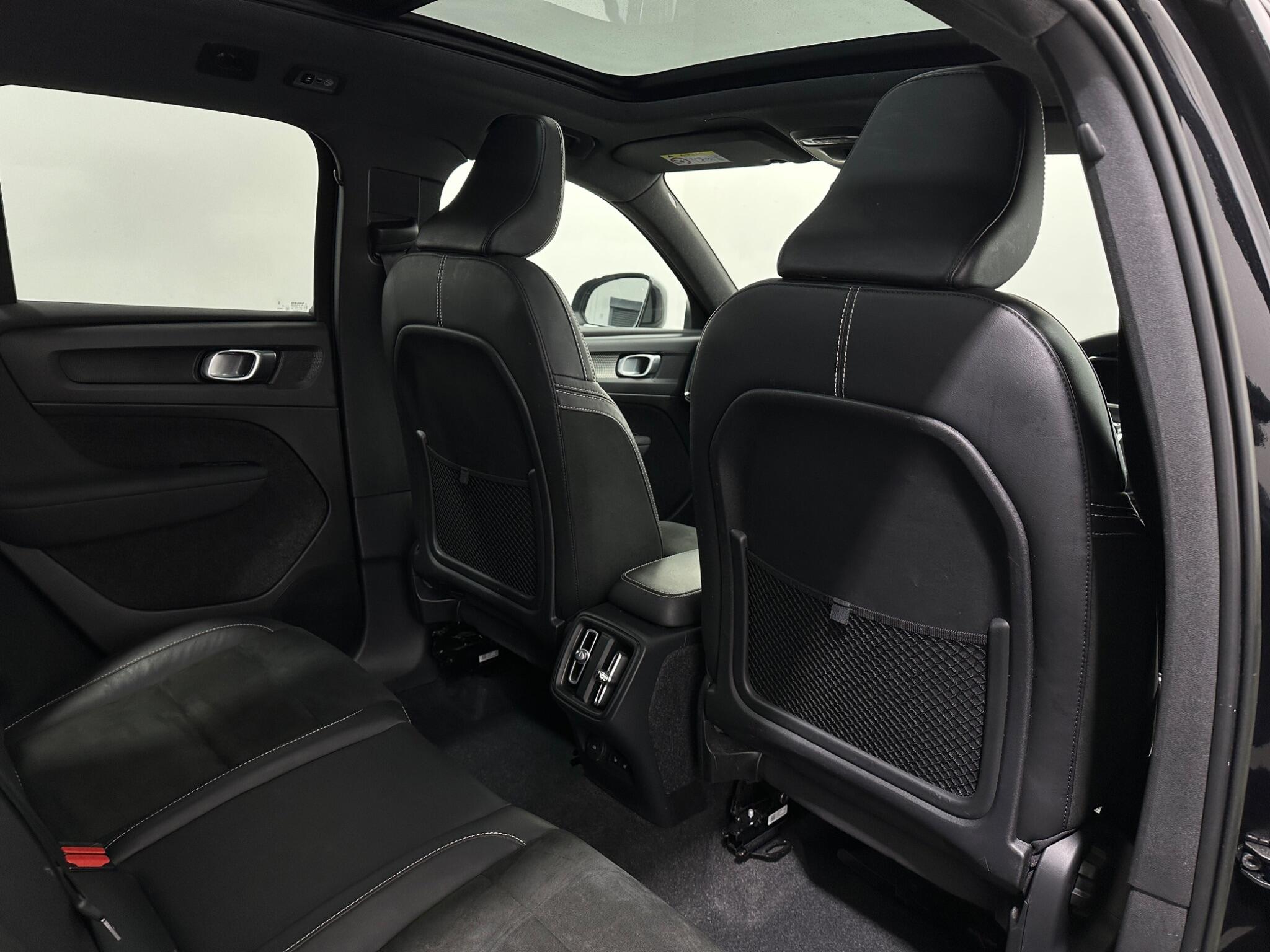 Volvo XC40 view 38