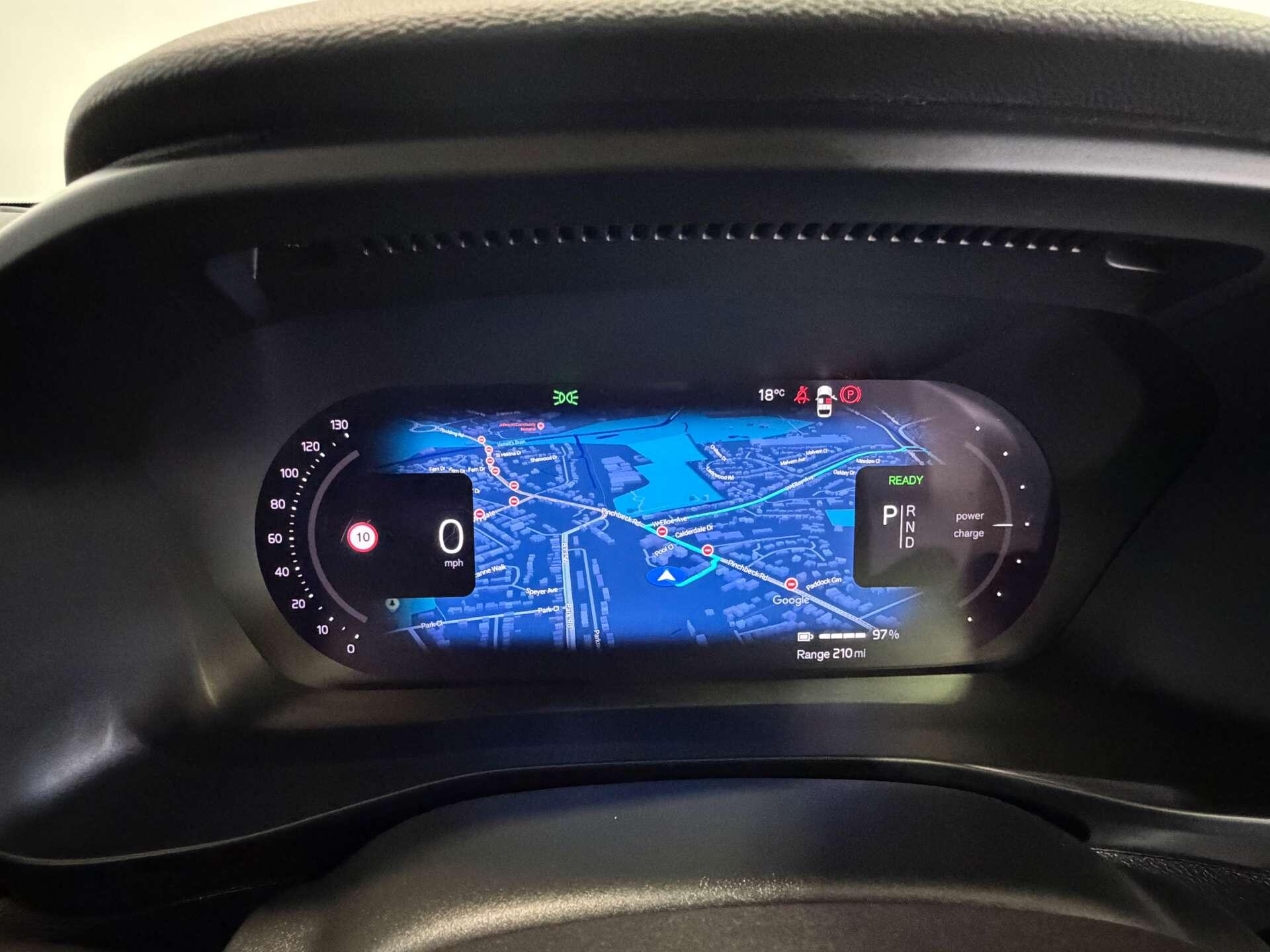 Volvo XC40 view 29