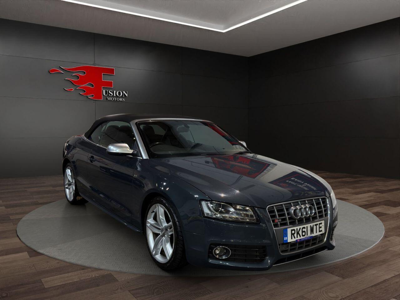 Audi S5 view 3