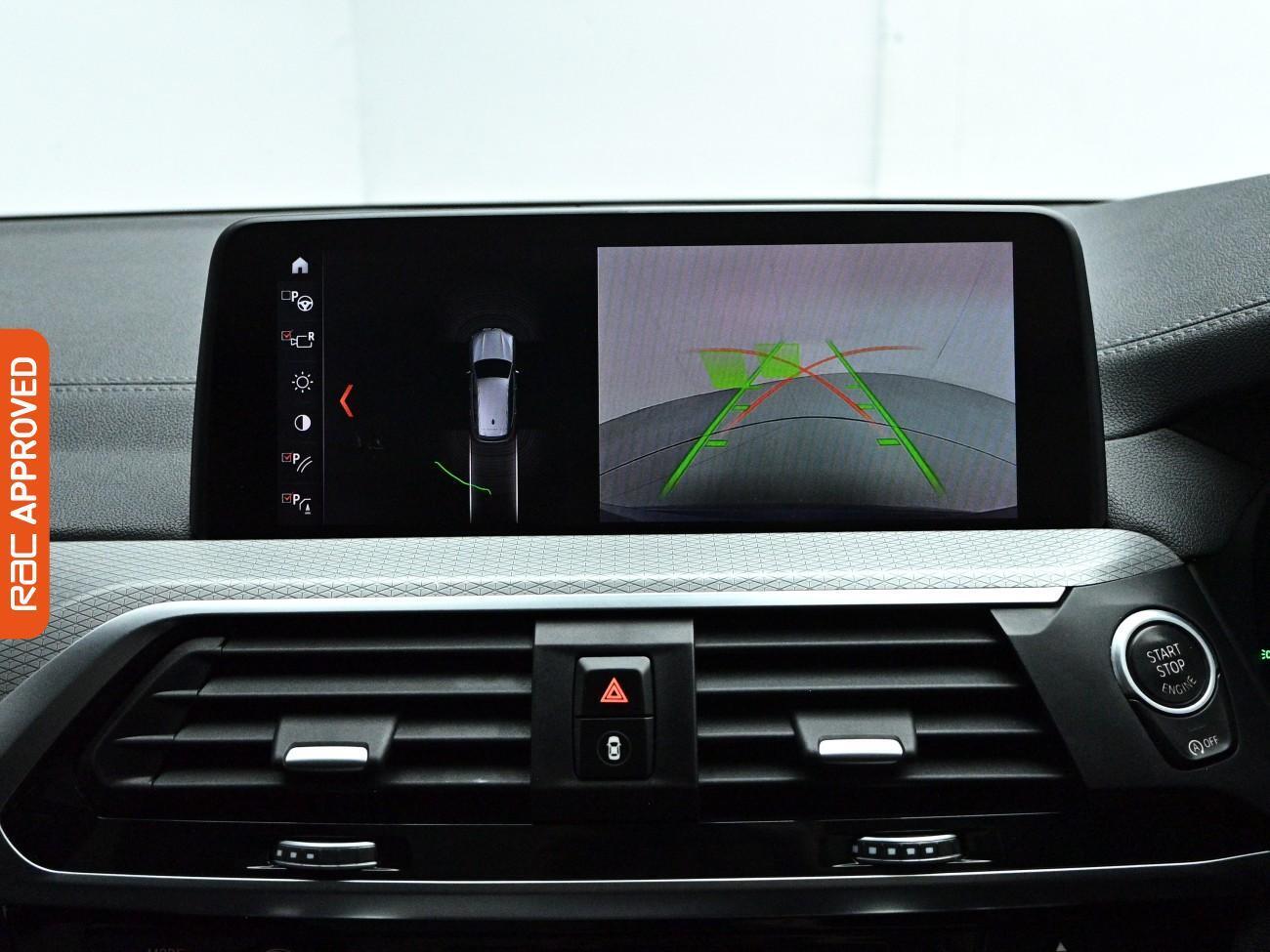 BMW X3 view 18