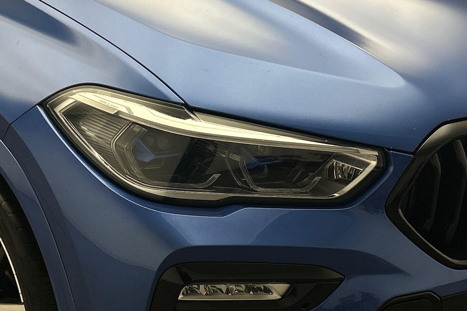 BMW X6 view 21