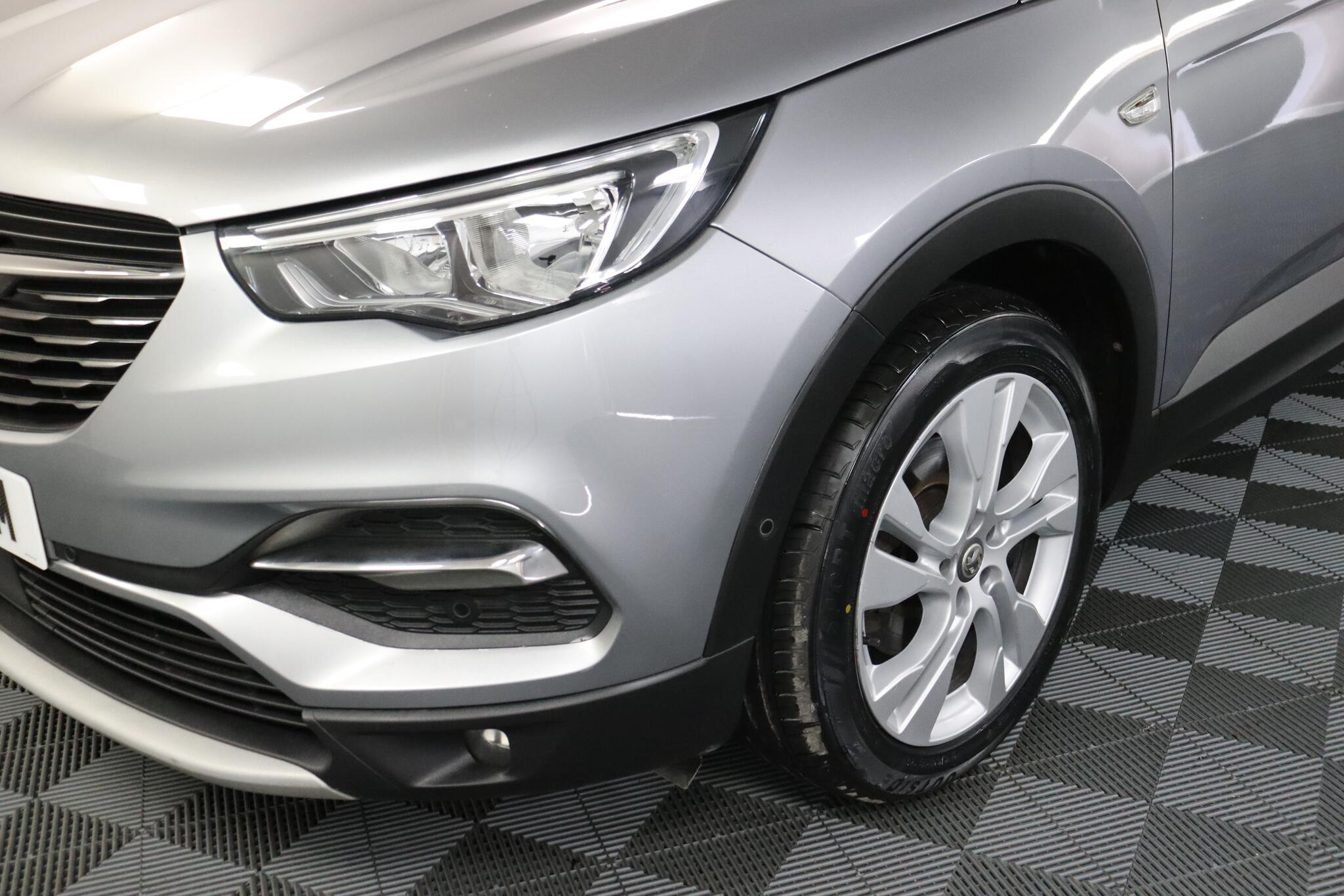 Vauxhall Grandland X view 27