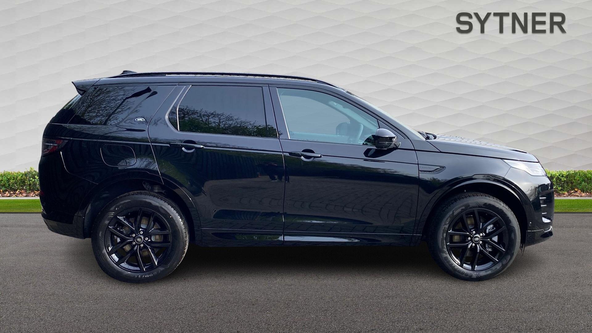 Land Rover Discovery Sport view 5