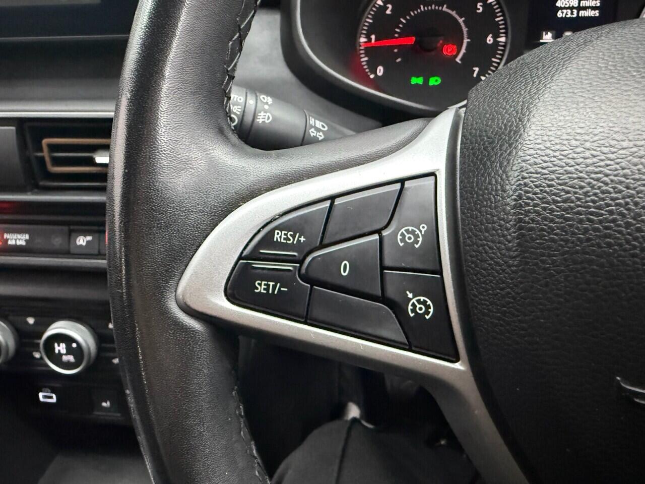 Dacia Sandero view 11