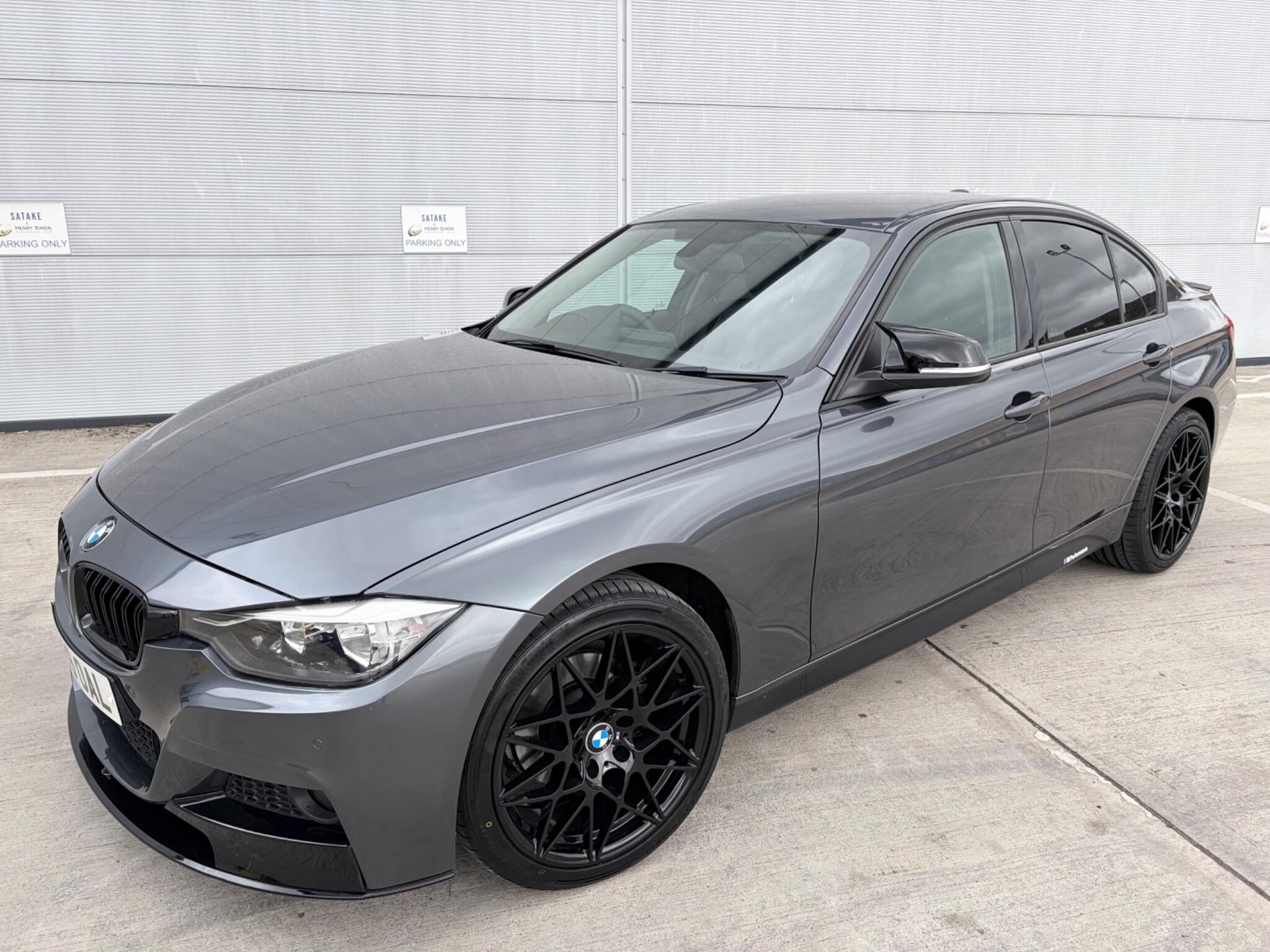 BMW 3 Series view 7