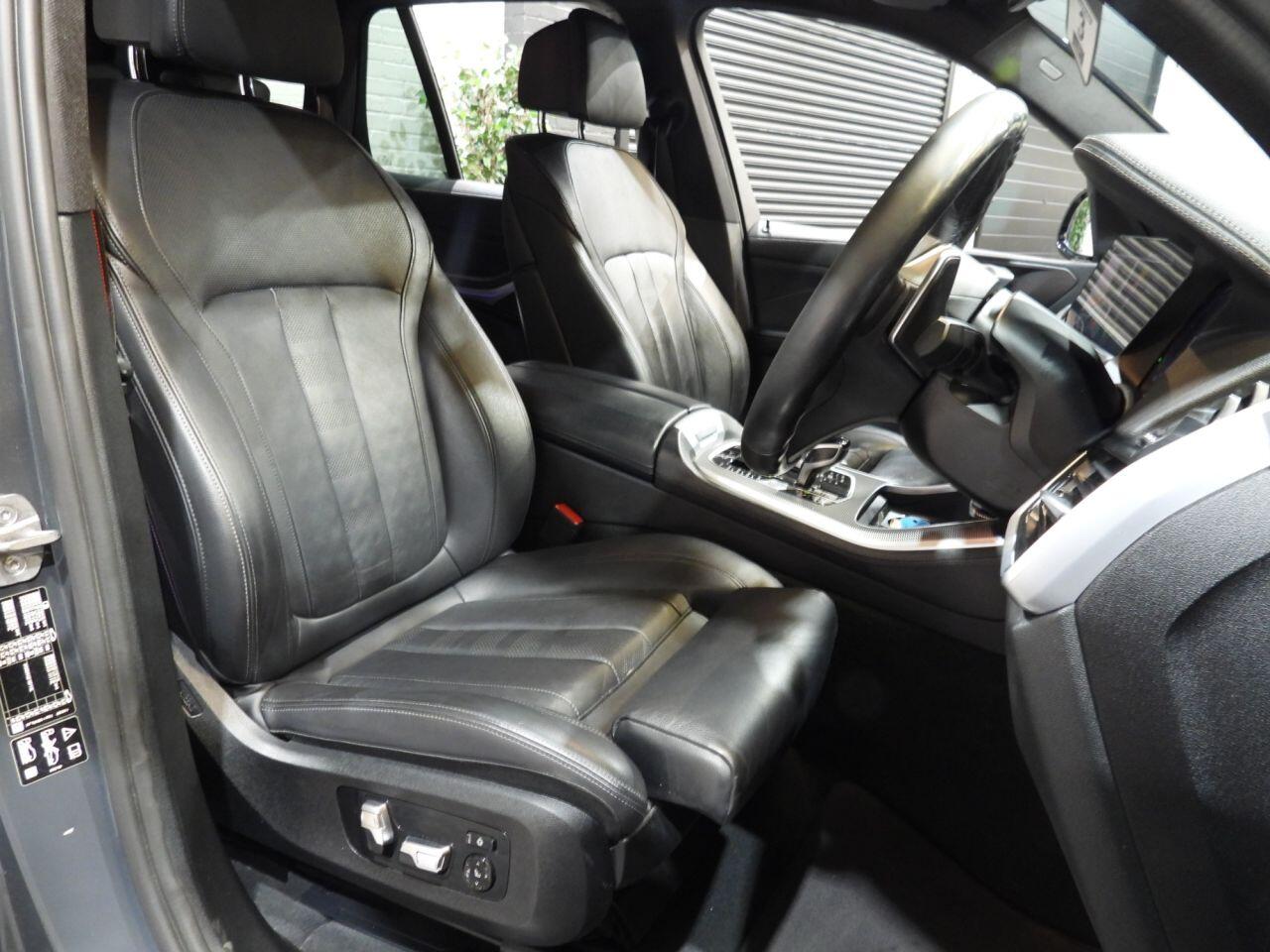 BMW X5 view 16