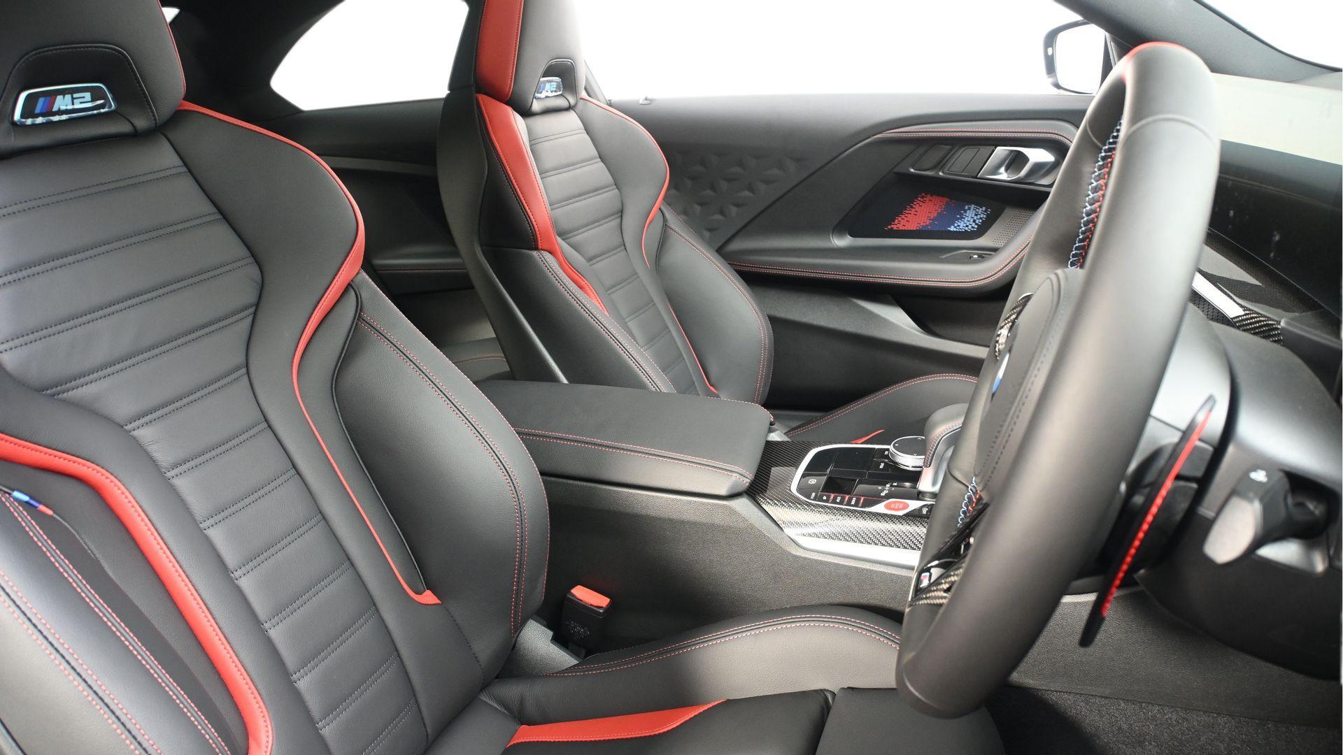 BMW M2 view 11