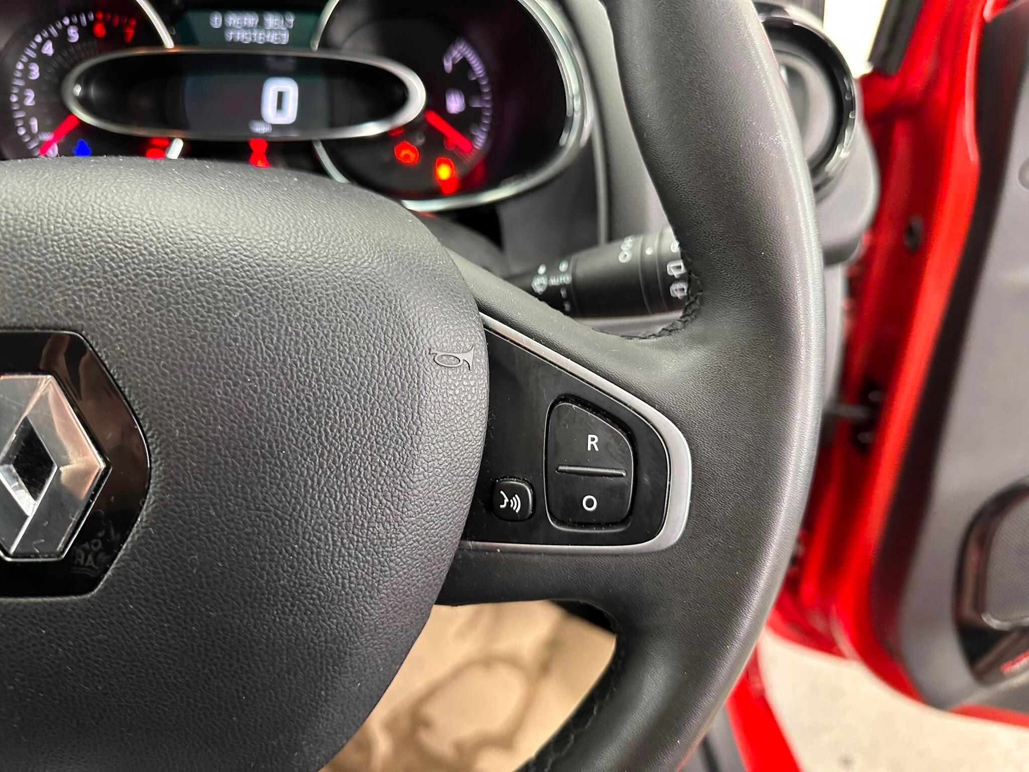 Renault Clio view 32