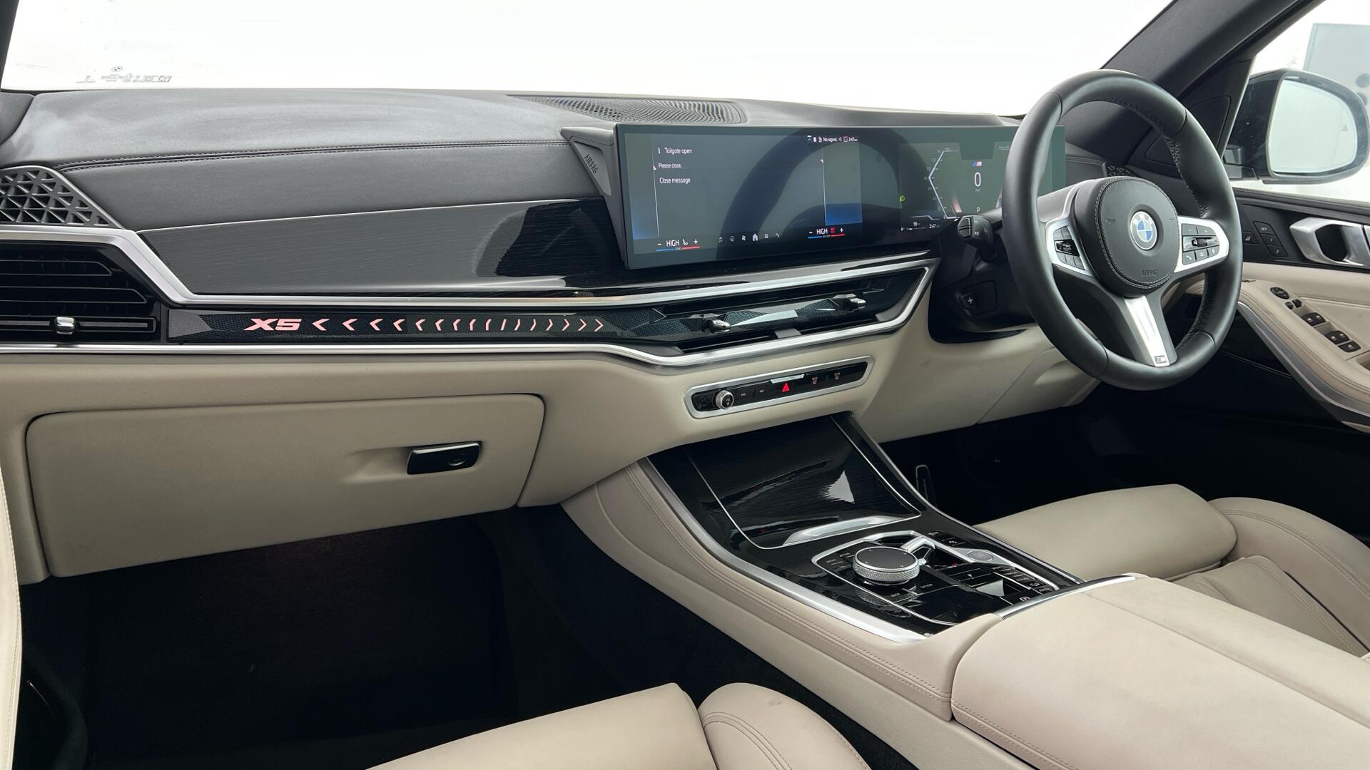 BMW X5 view 7