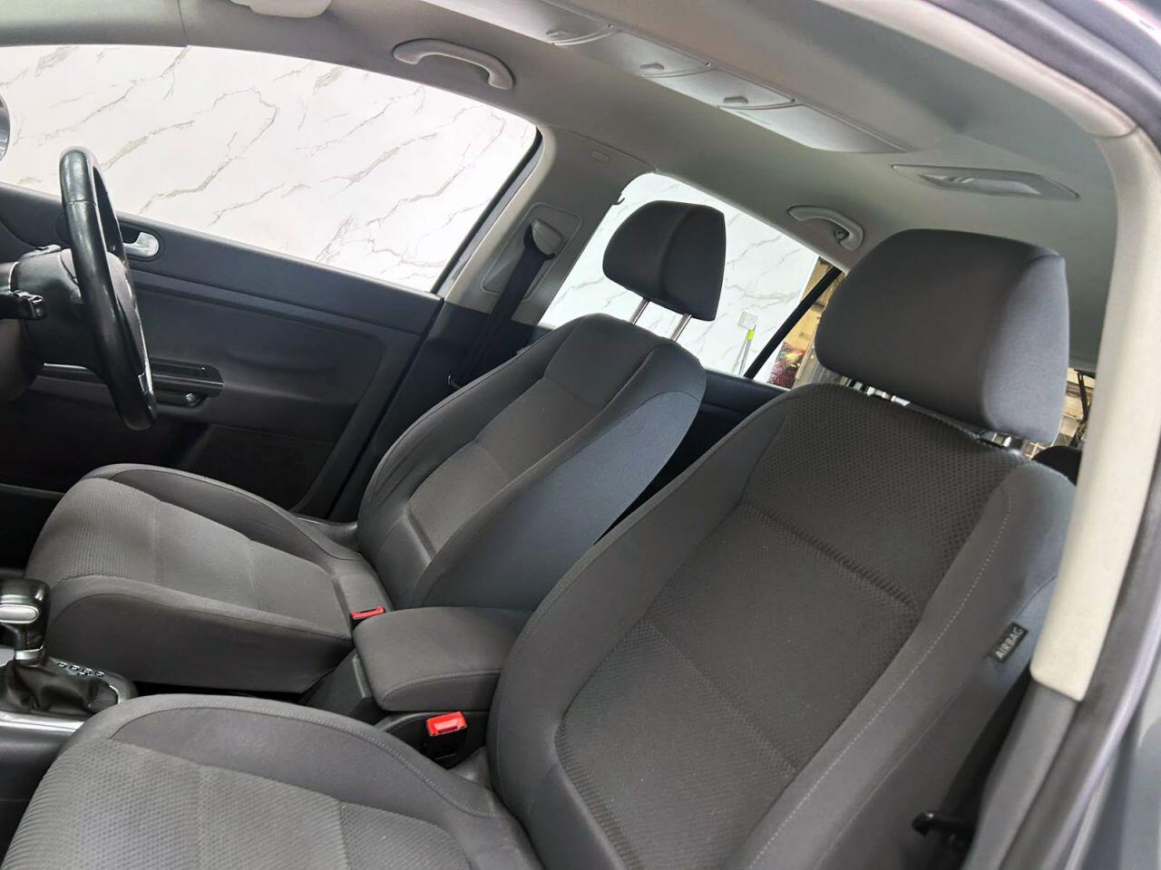 Volkswagen Golf Plus view 13