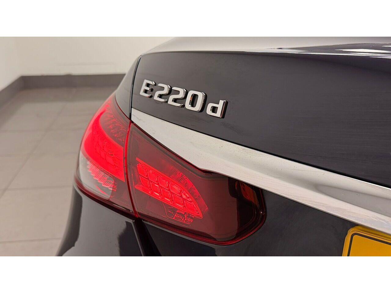 Mercedes-Benz E-Class view 14