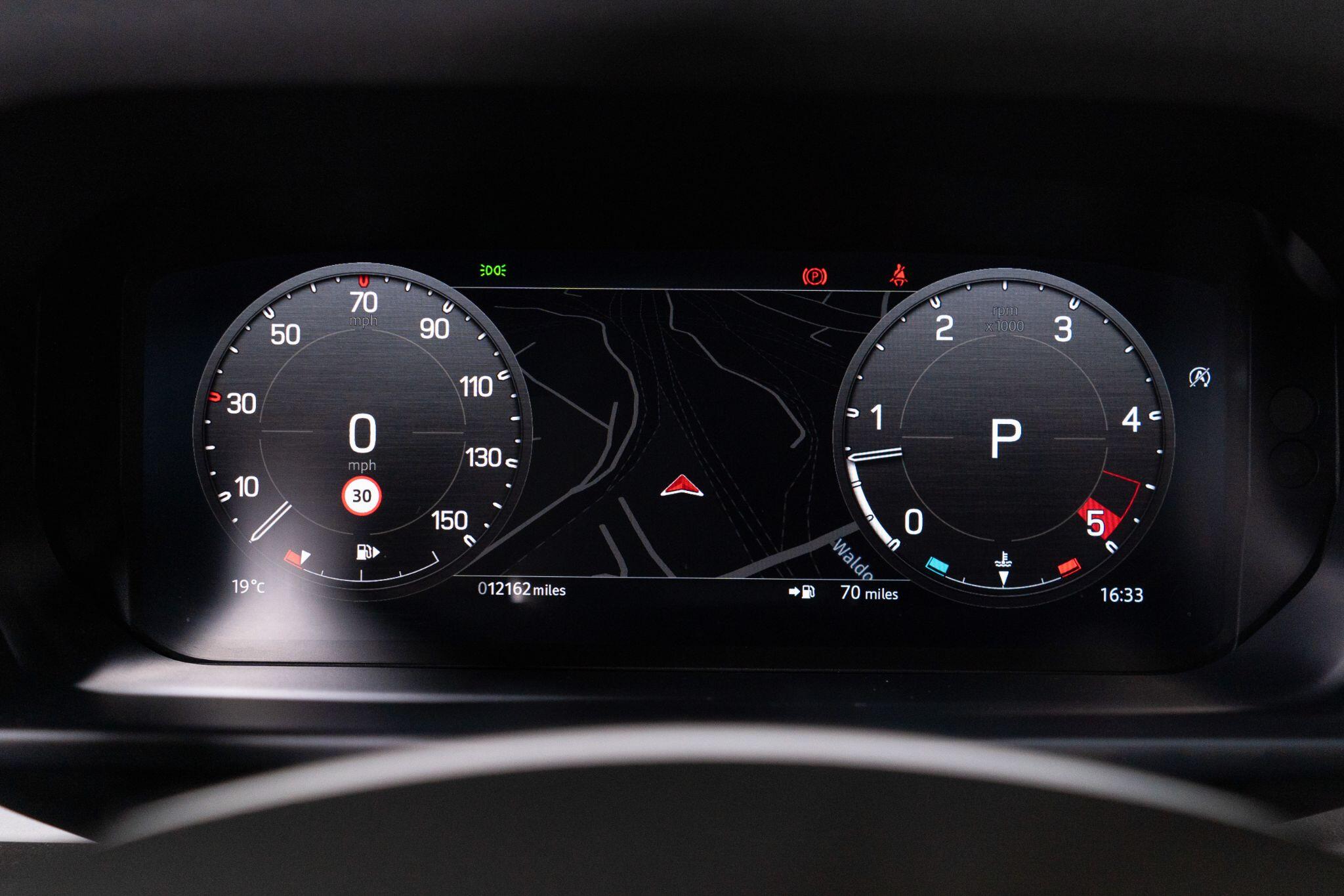 Land Rover Defender view 34