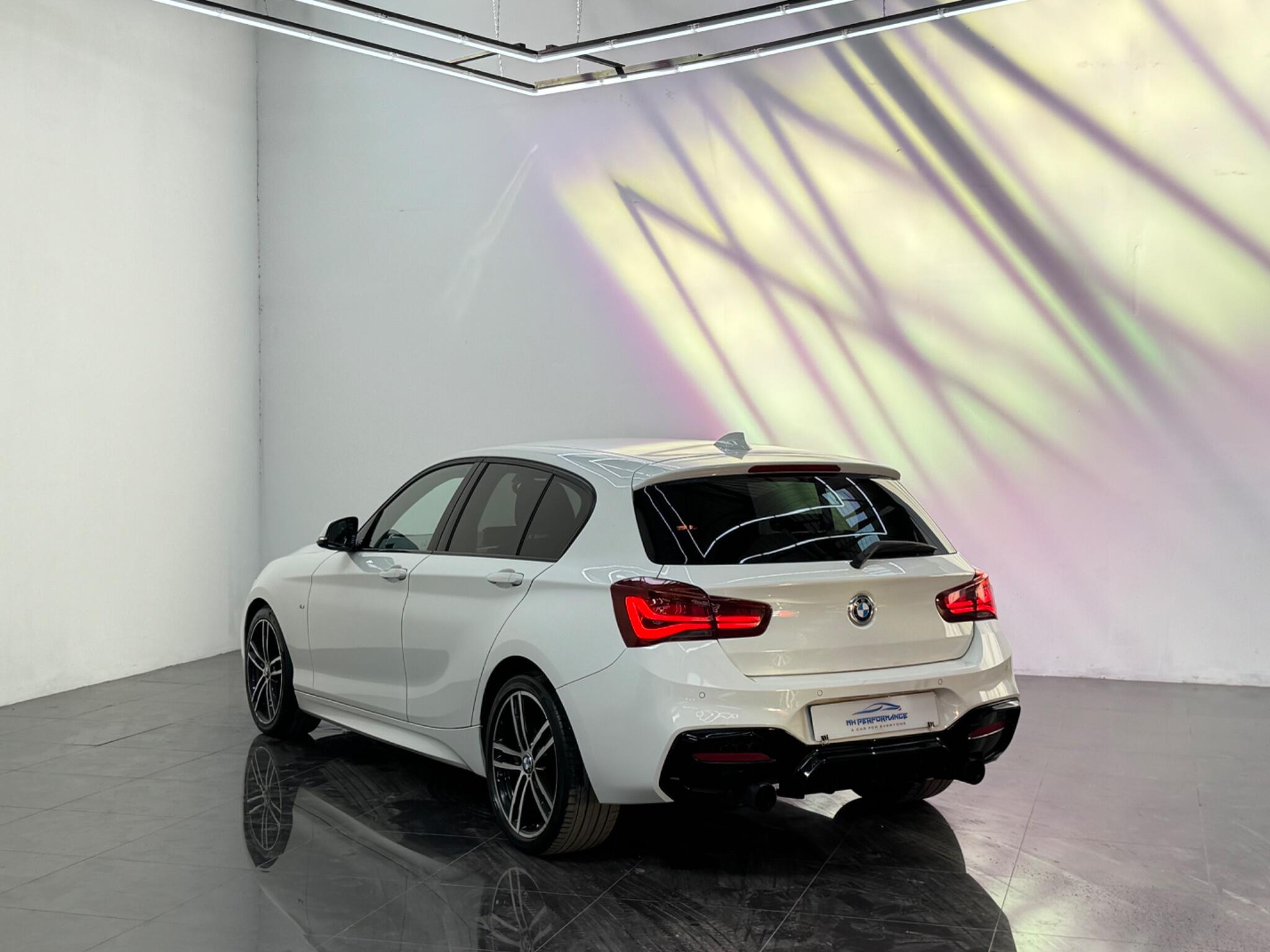 BMW 1 Series view 30