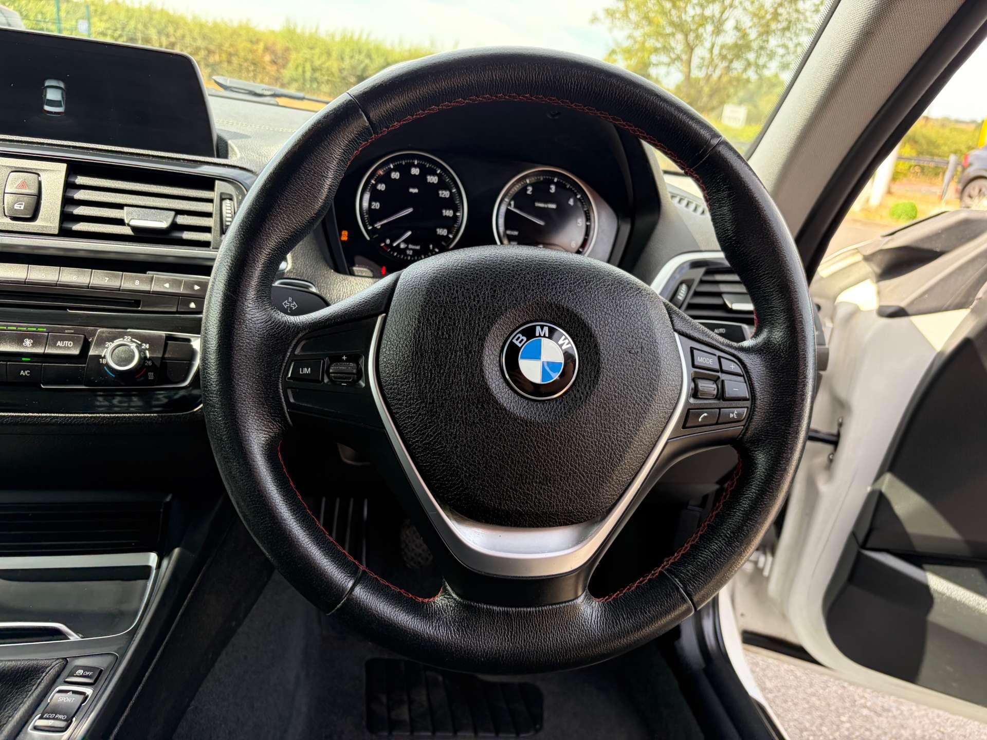 BMW 2 Series view 26