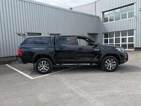 Toyota Hilux view 6