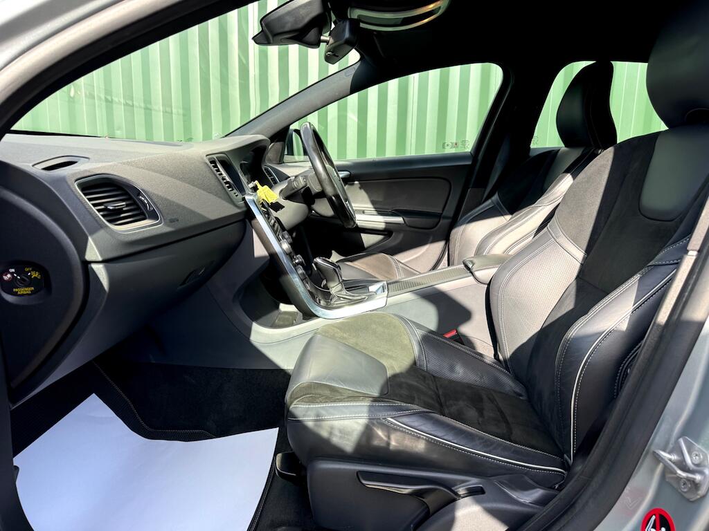 Volvo V60 view 19