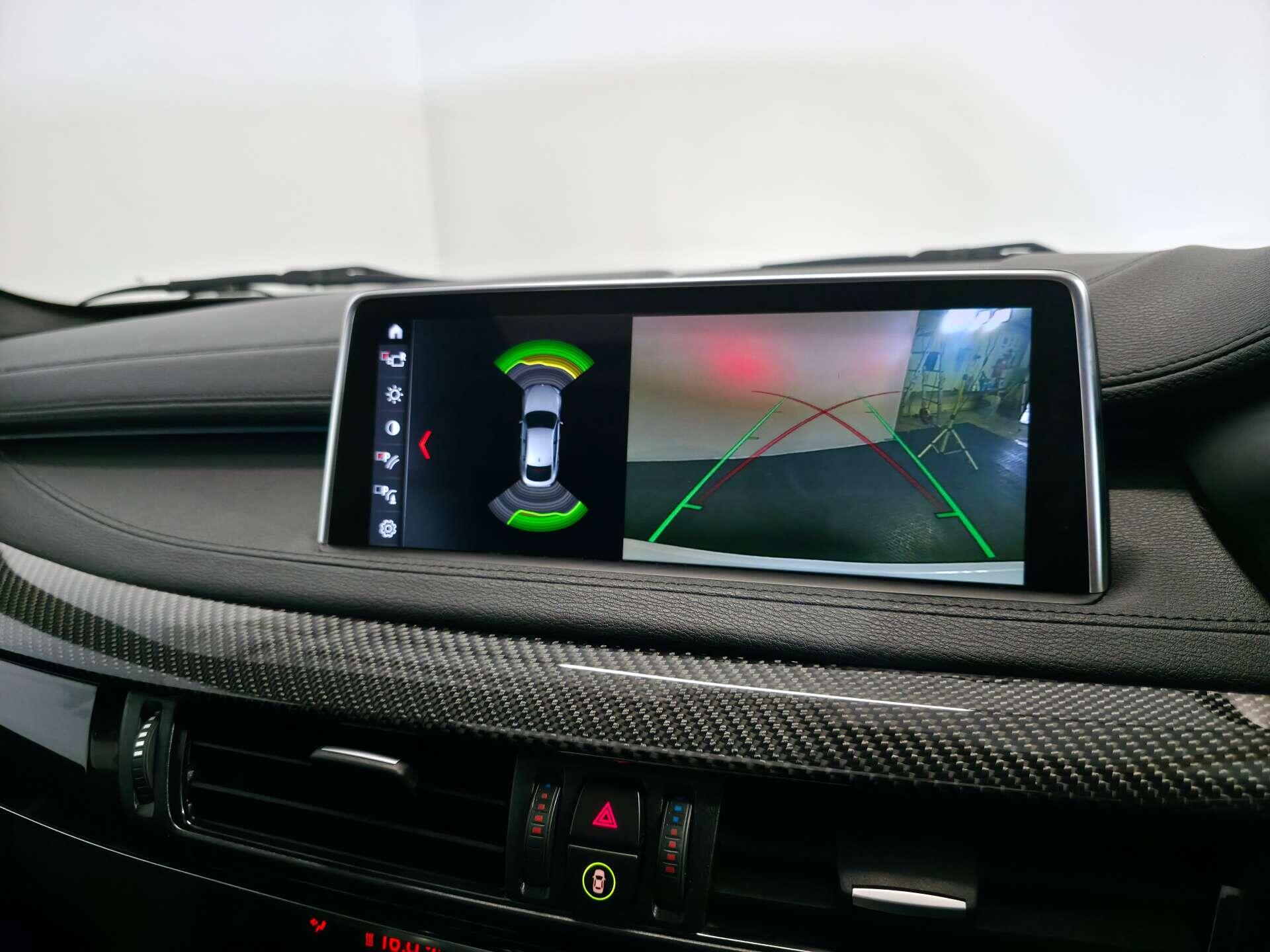BMW X6 view 42