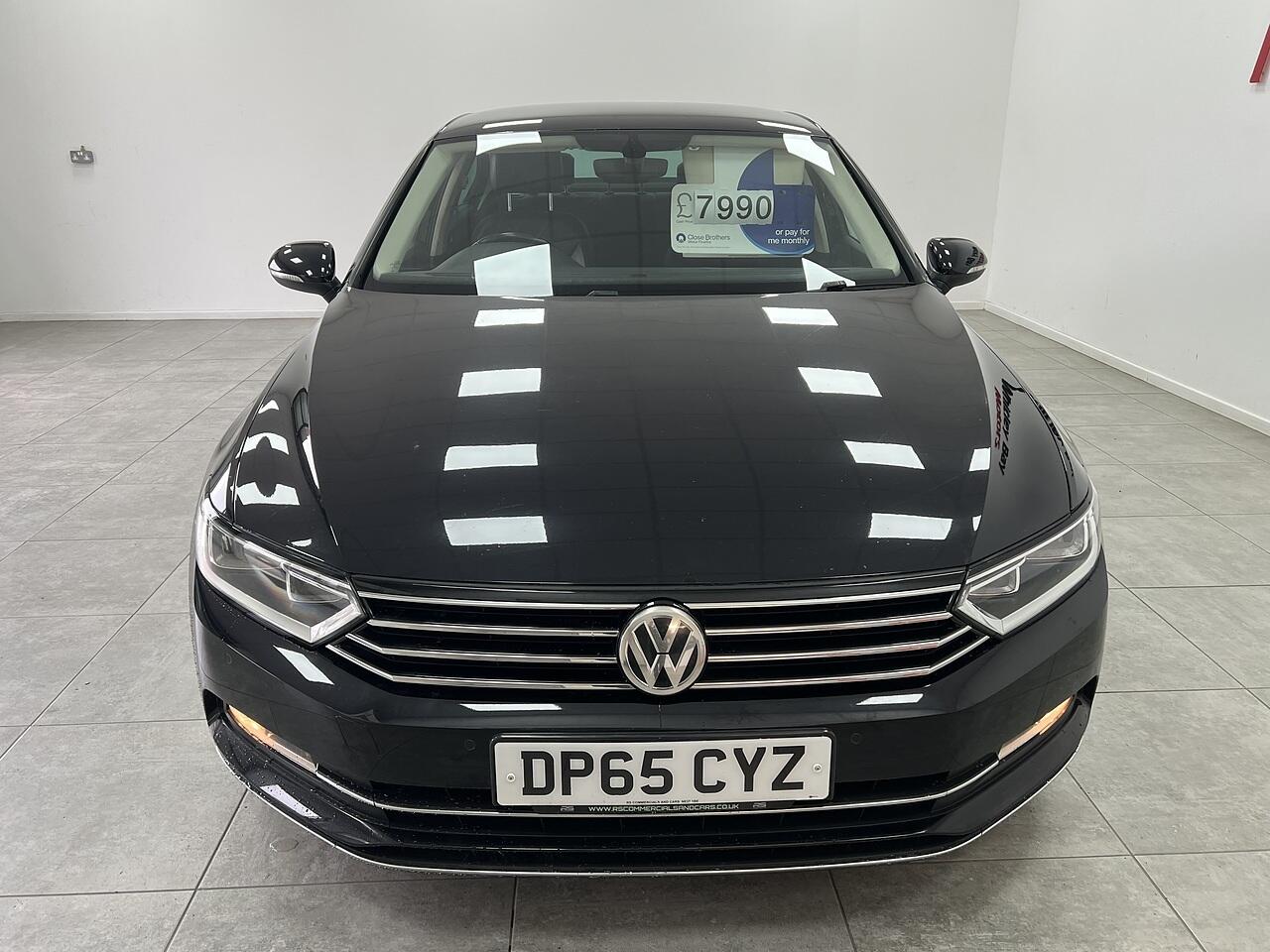 Volkswagen Passat view 7