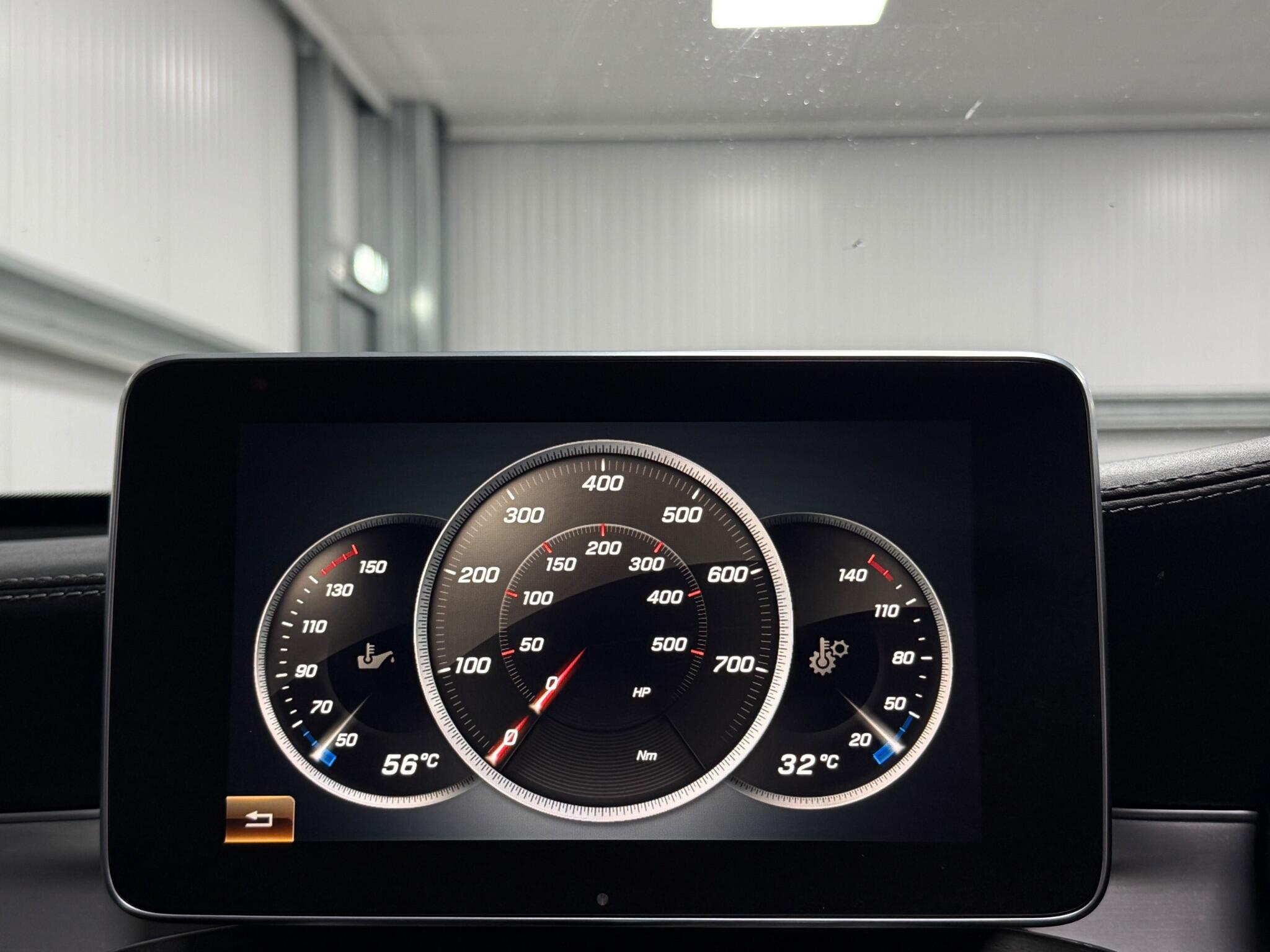 Mercedes-Benz GLC view 29