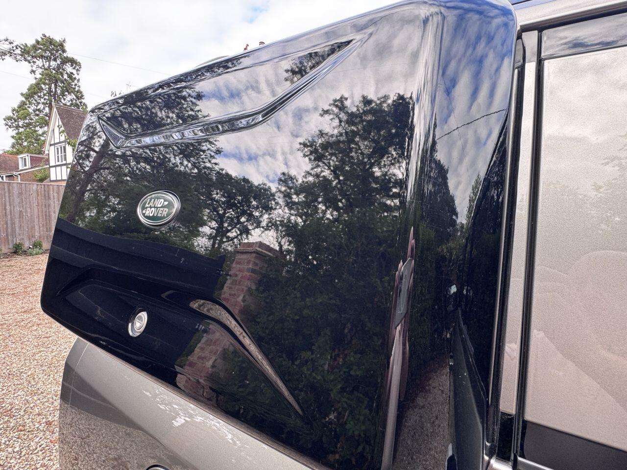 Land Rover Defender view 35