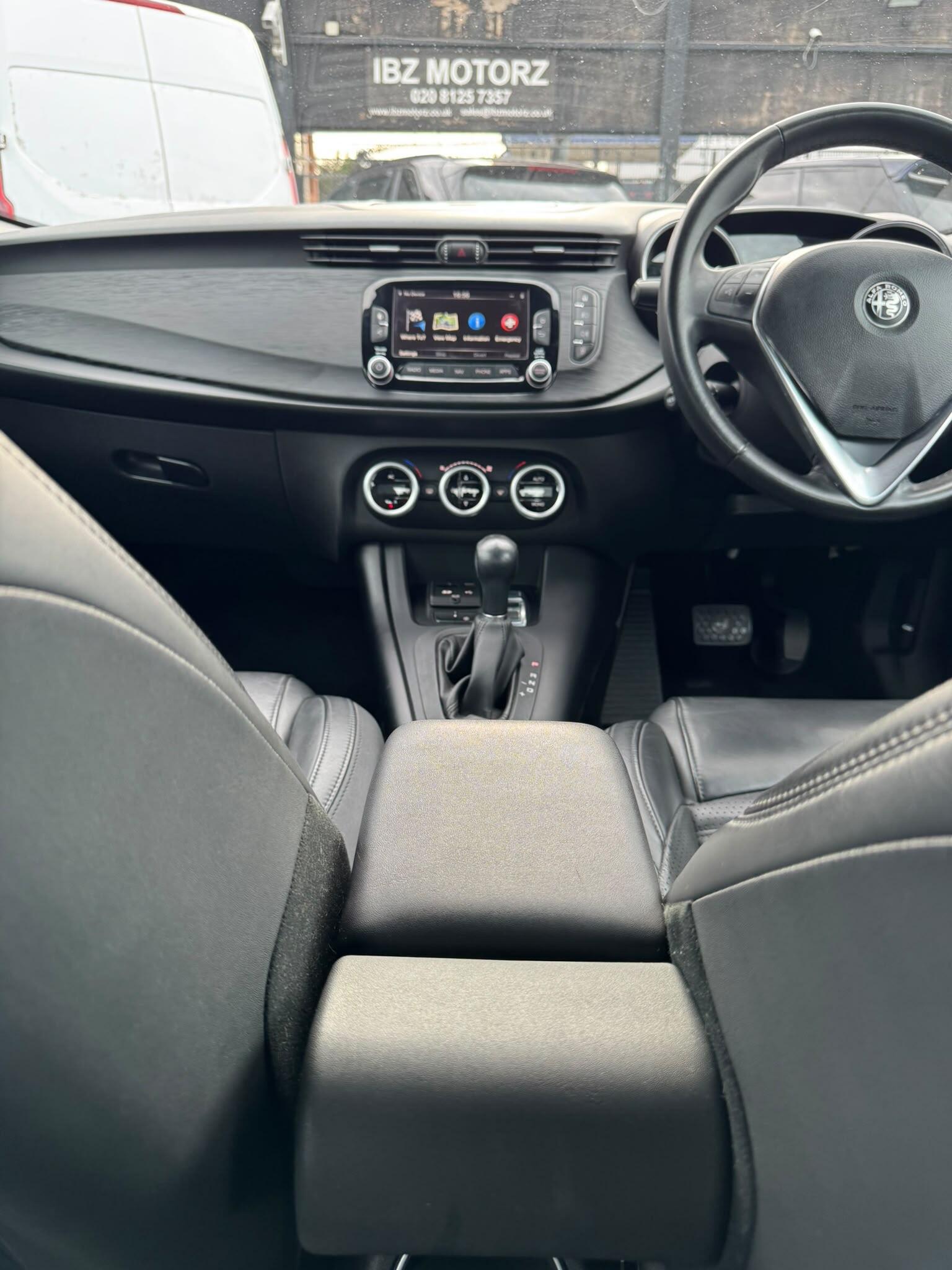 Alfa Romeo Giulietta view 39