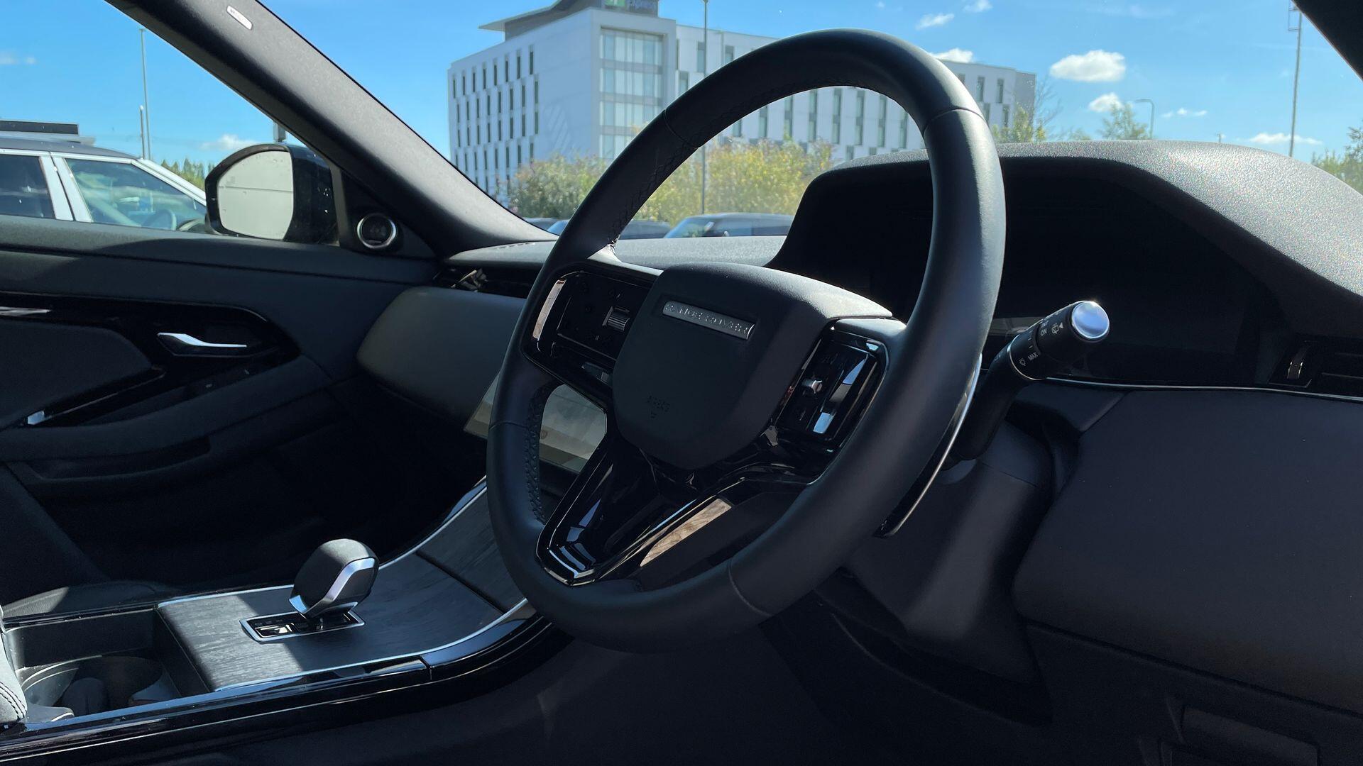 Land Rover Range Rover Evoque view 37