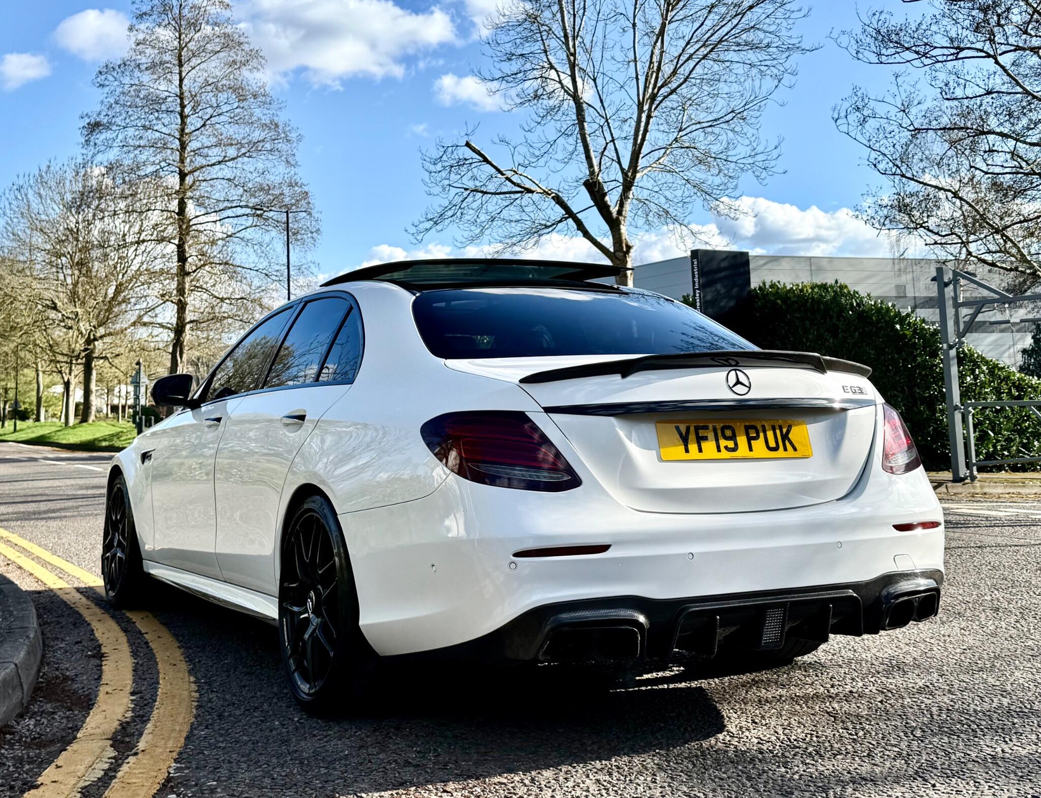 Mercedes-Benz E-Class view 14
