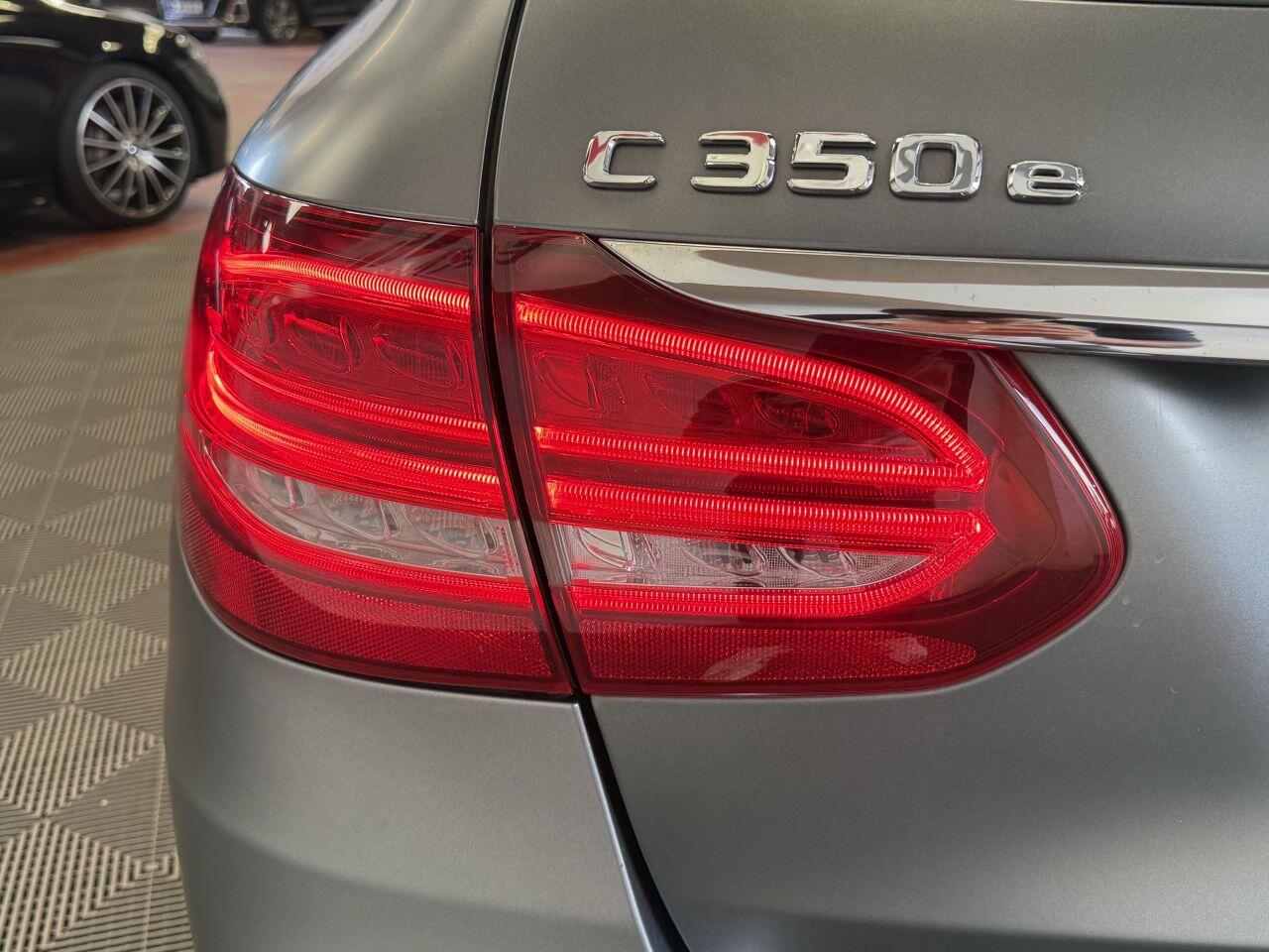 Mercedes-Benz C Class view 28
