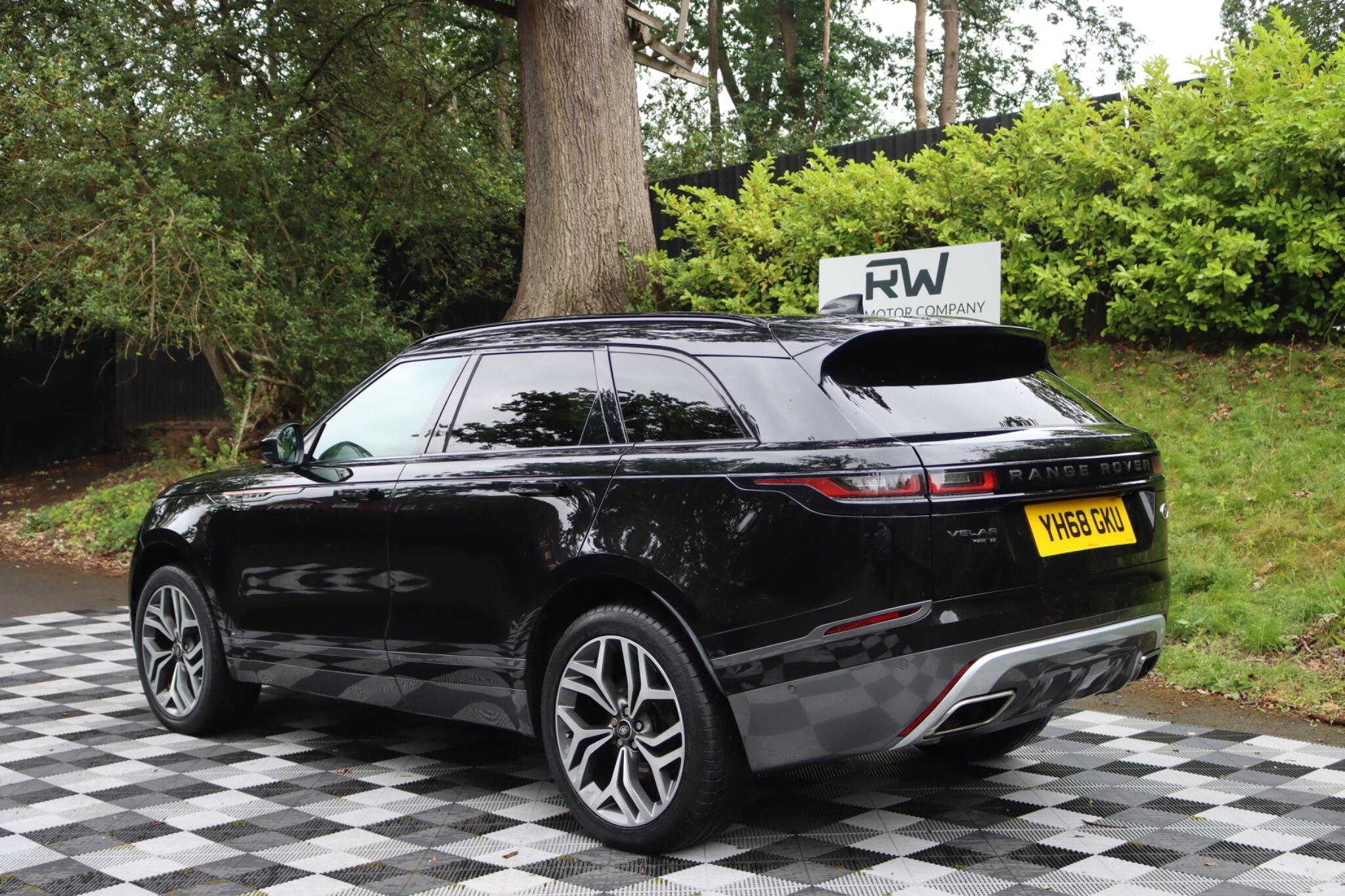 Land Rover Range Rover Velar view 15