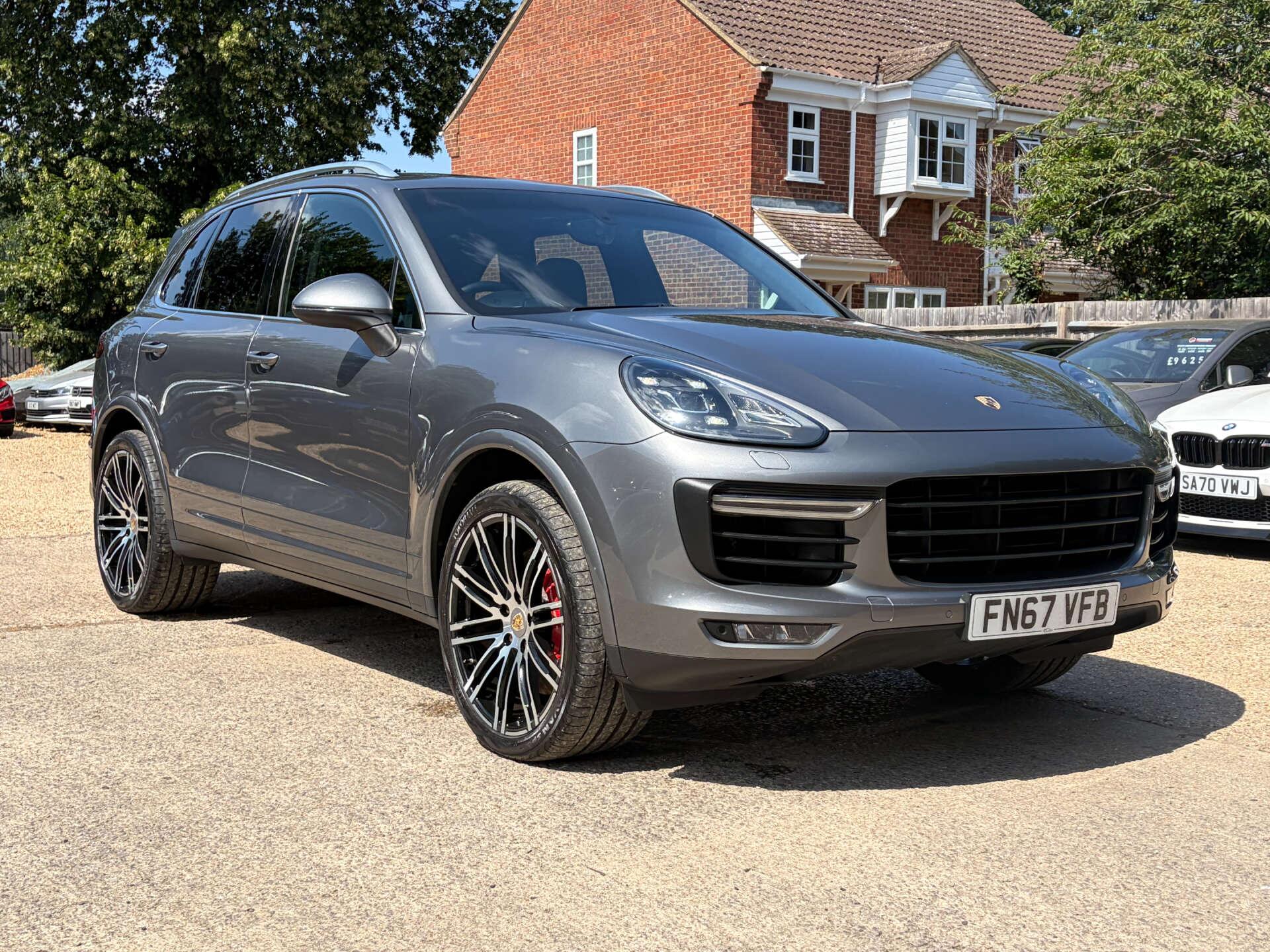 Porsche Cayenne view 5