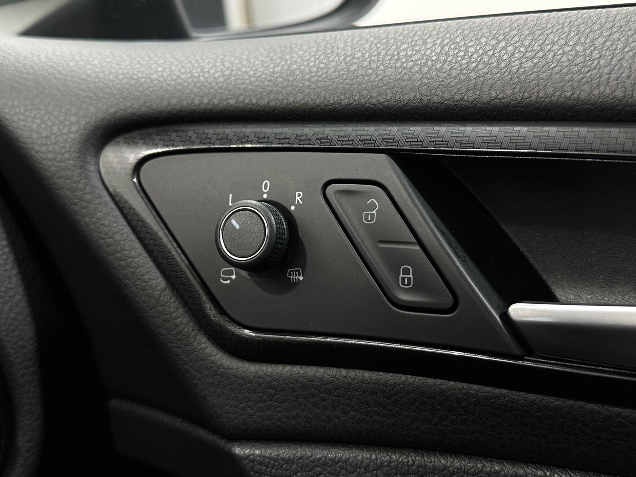 Volkswagen Golf view 20