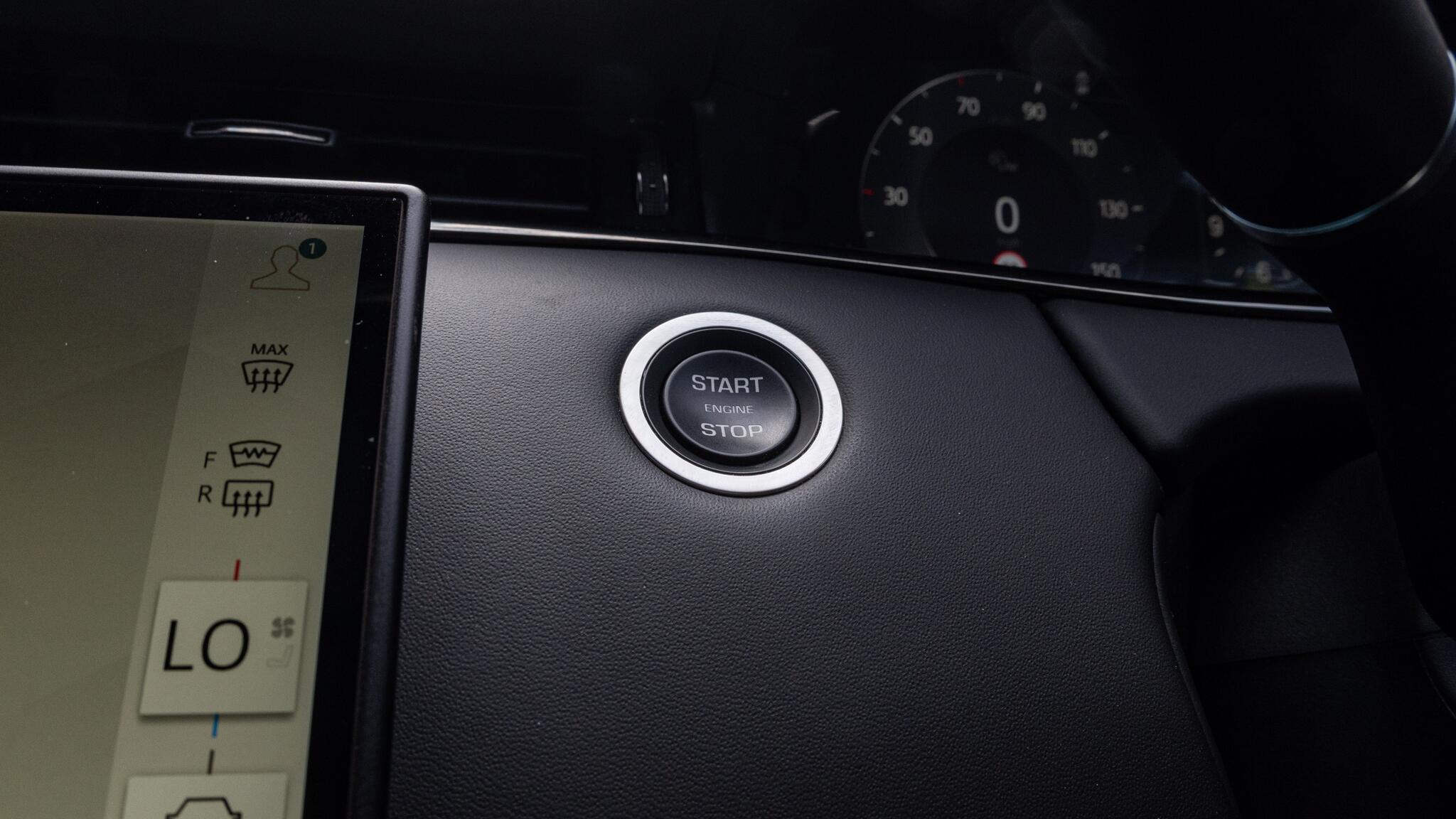 Land Rover Range Rover Evoque view 47