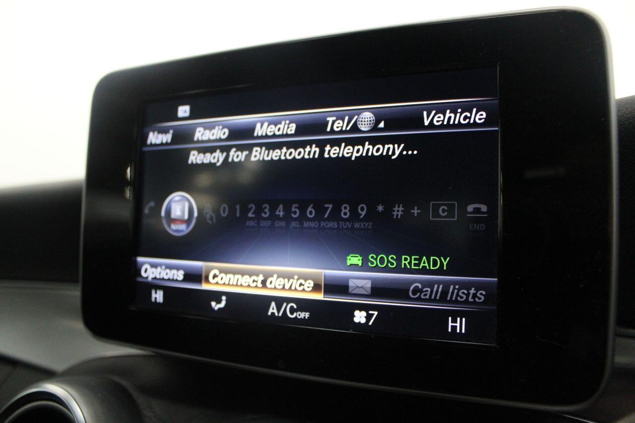 Mercedes-Benz C-Class view 35