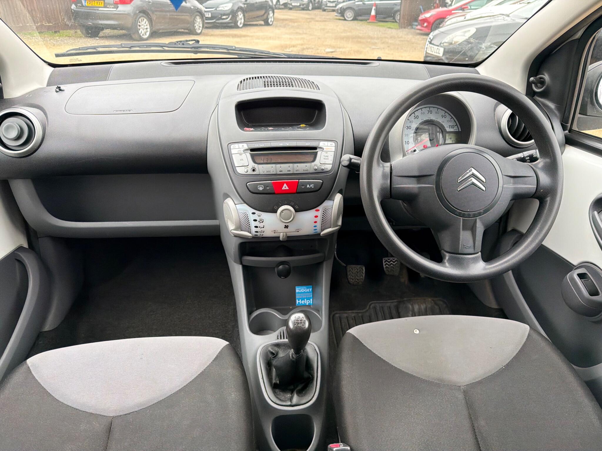 2011 Citroen C1 1.0i VTR Euro 5 5dr image 19