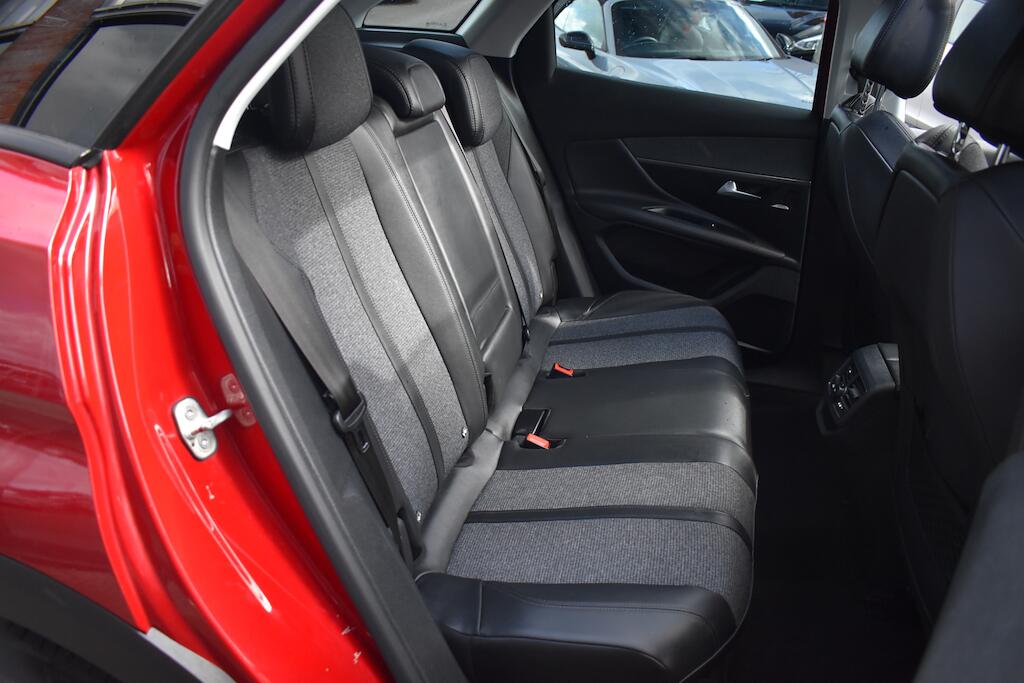 Peugeot 3008 view 30