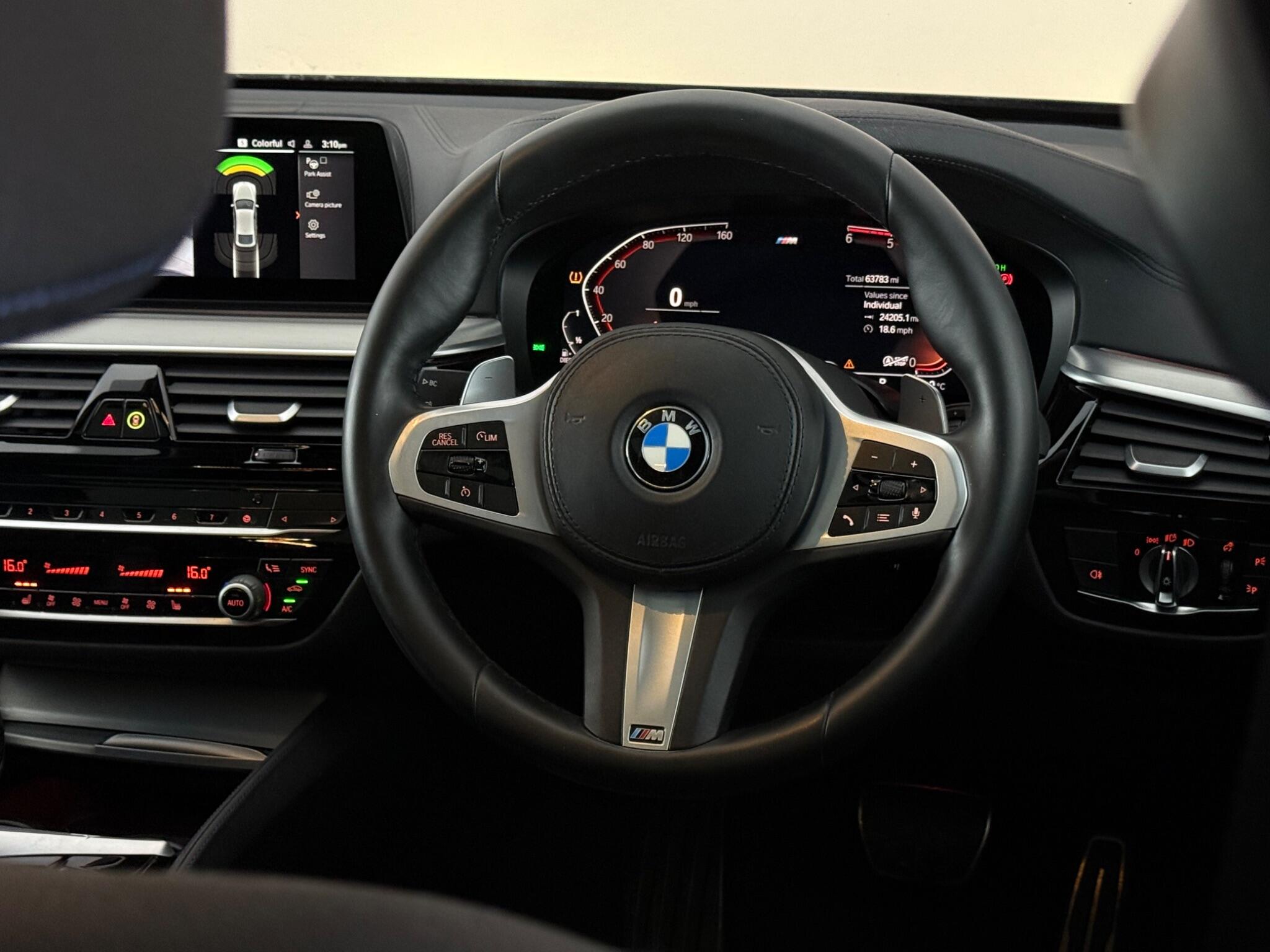 BMW 6 Series view 9