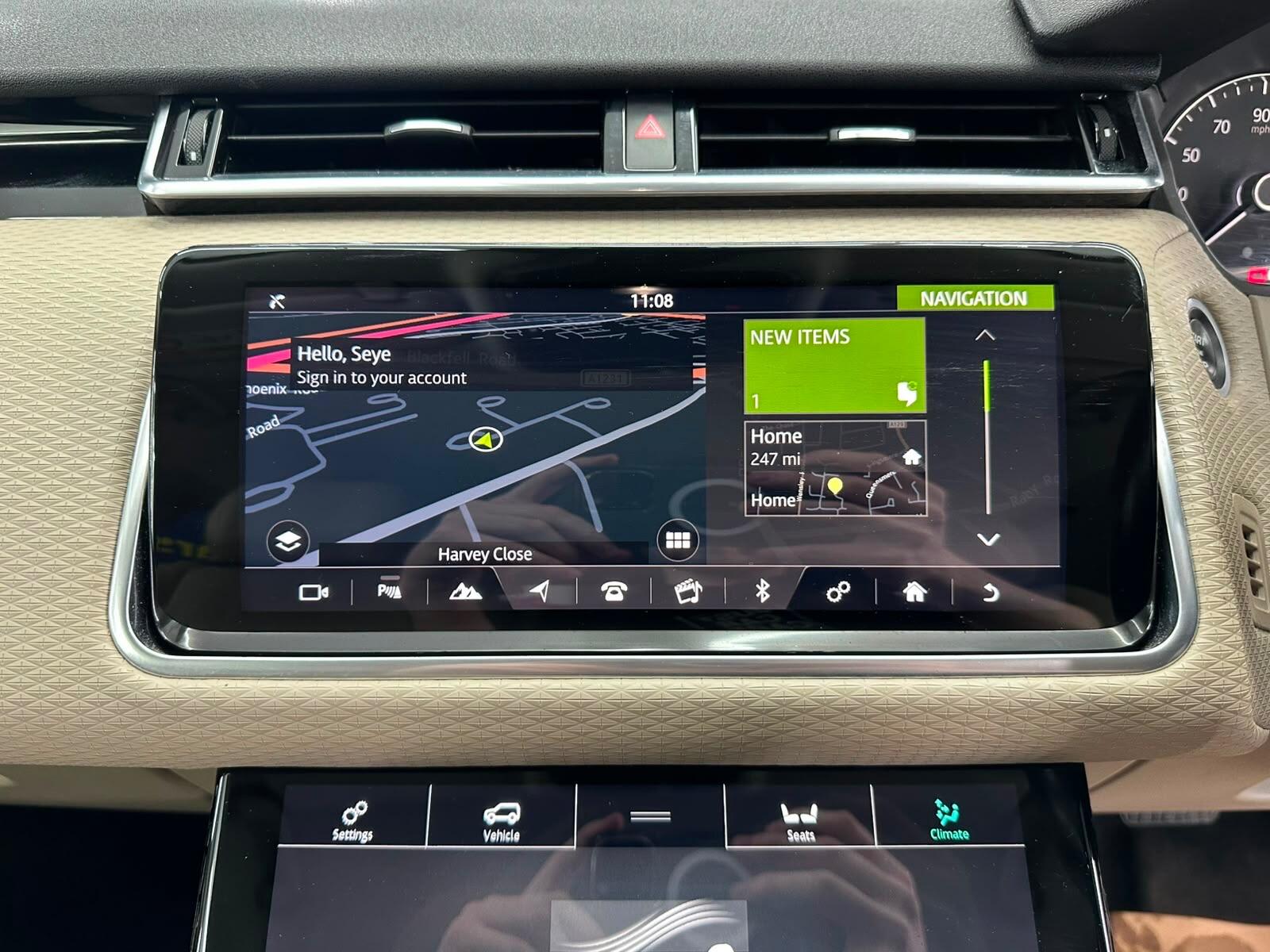 Land Rover Range Rover Velar view 38