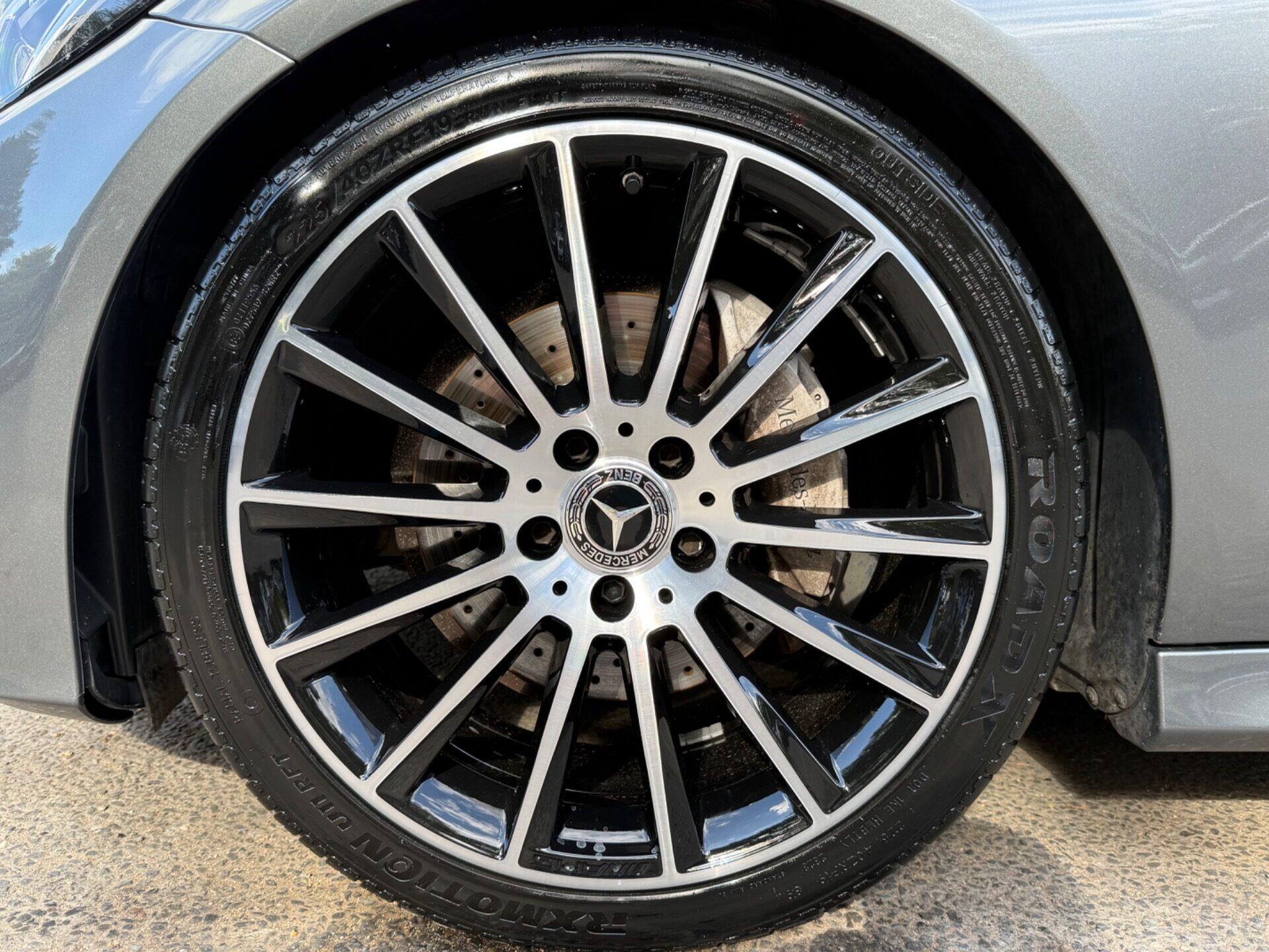 Mercedes-Benz C-Class view 73