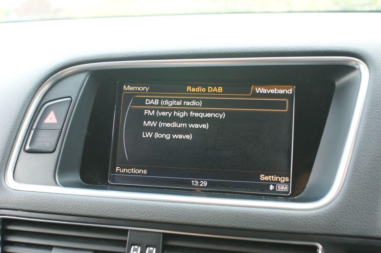 Audi SQ5 view 57