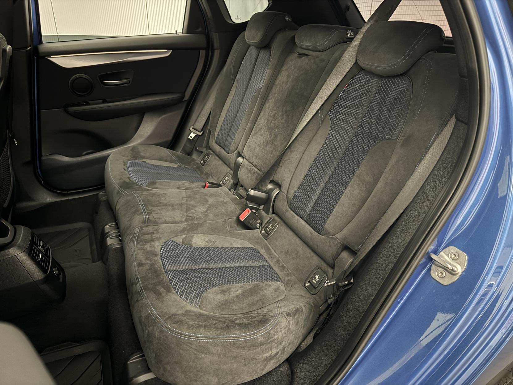 BMW 2 Series view 70