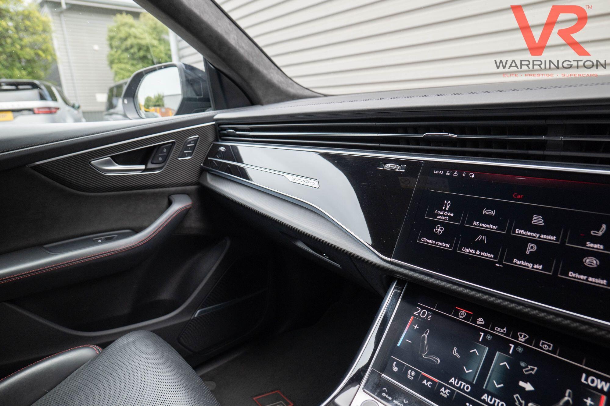 Audi RSQ8 view 44