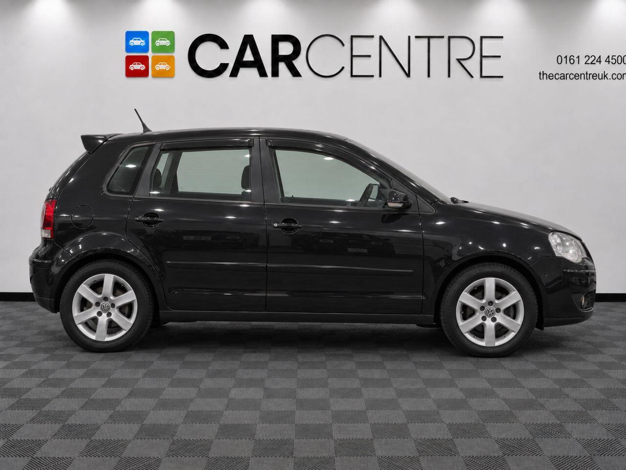 Volkswagen Polo view 3
