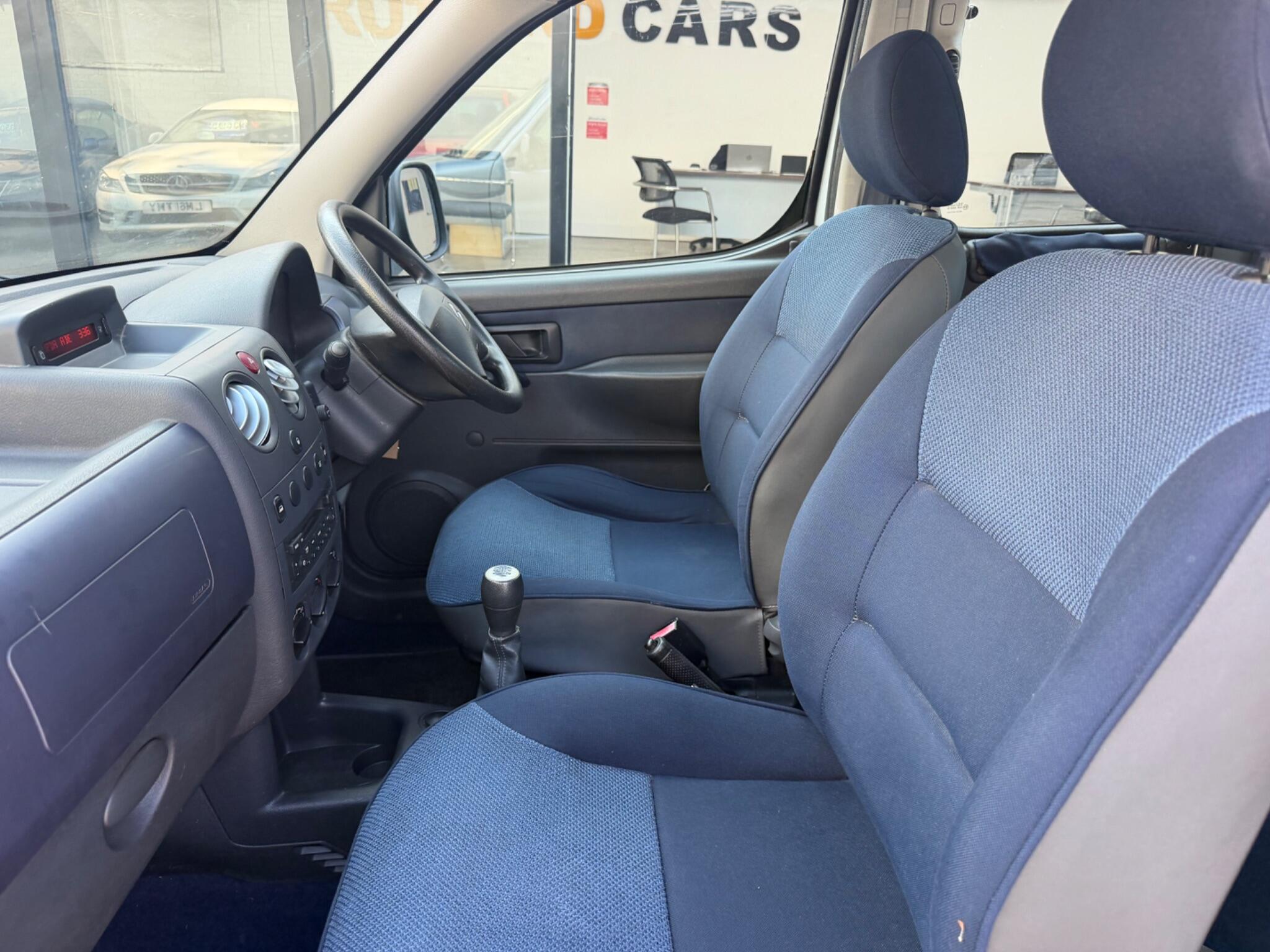 Citroen Berlingo view 15