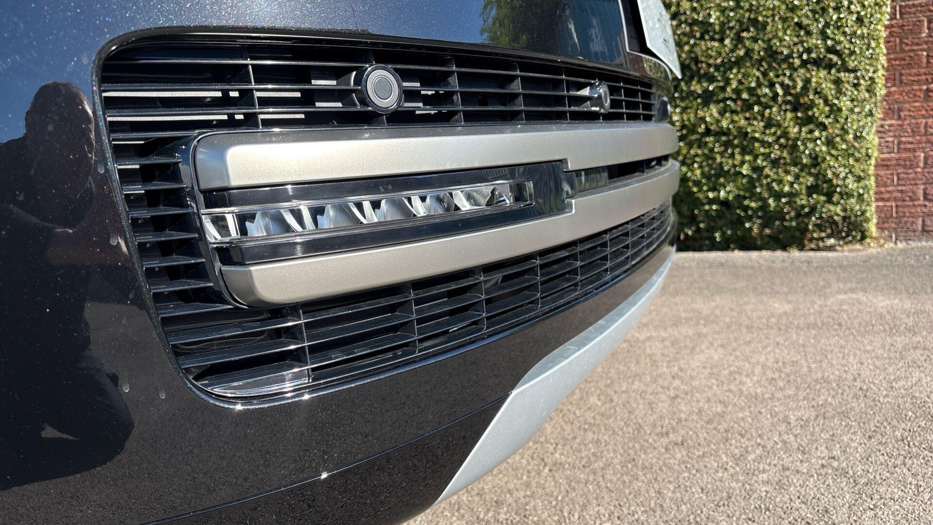 Land Rover Range Rover view 45